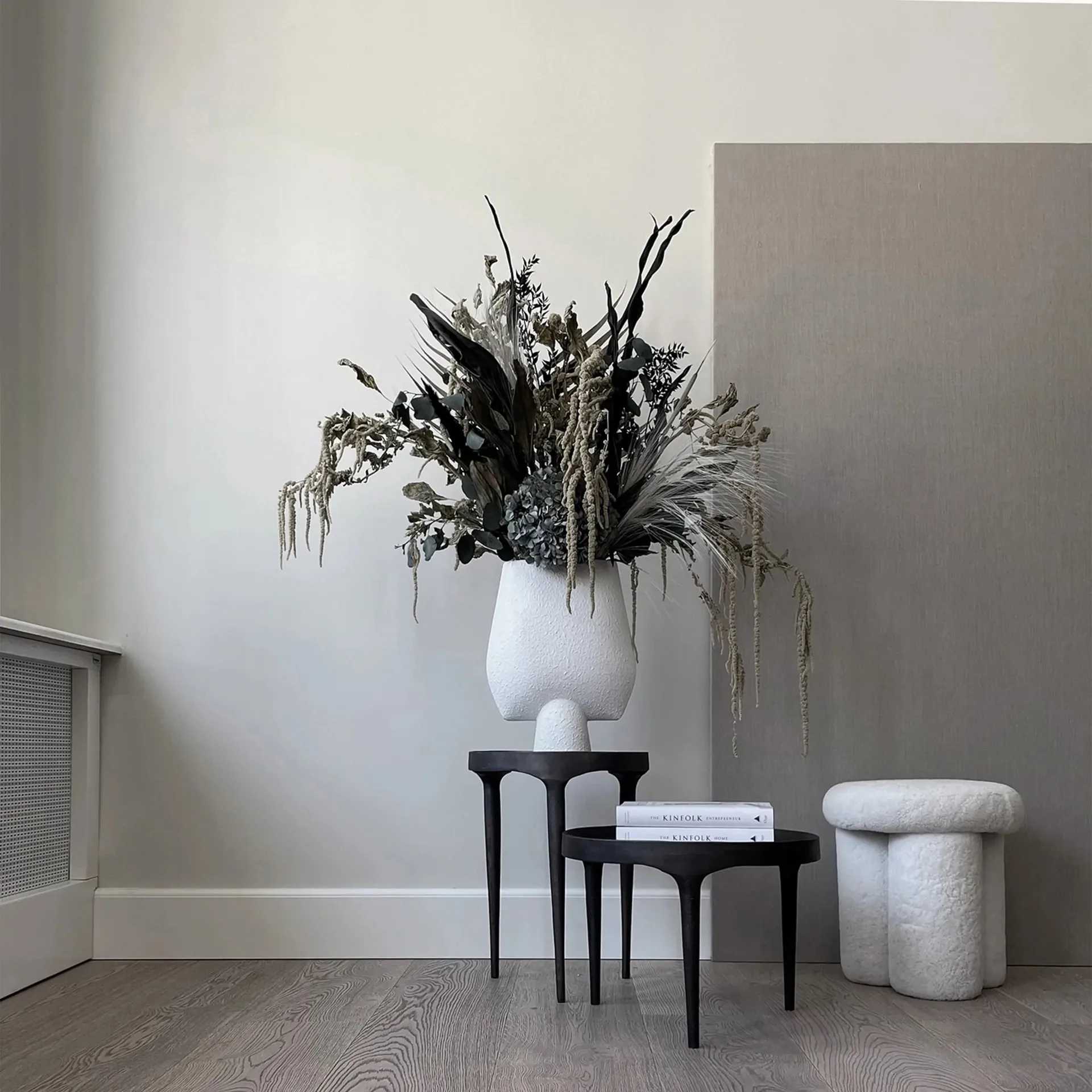 Big Foot banco sheep skin, Off-white 101 Copenhagen