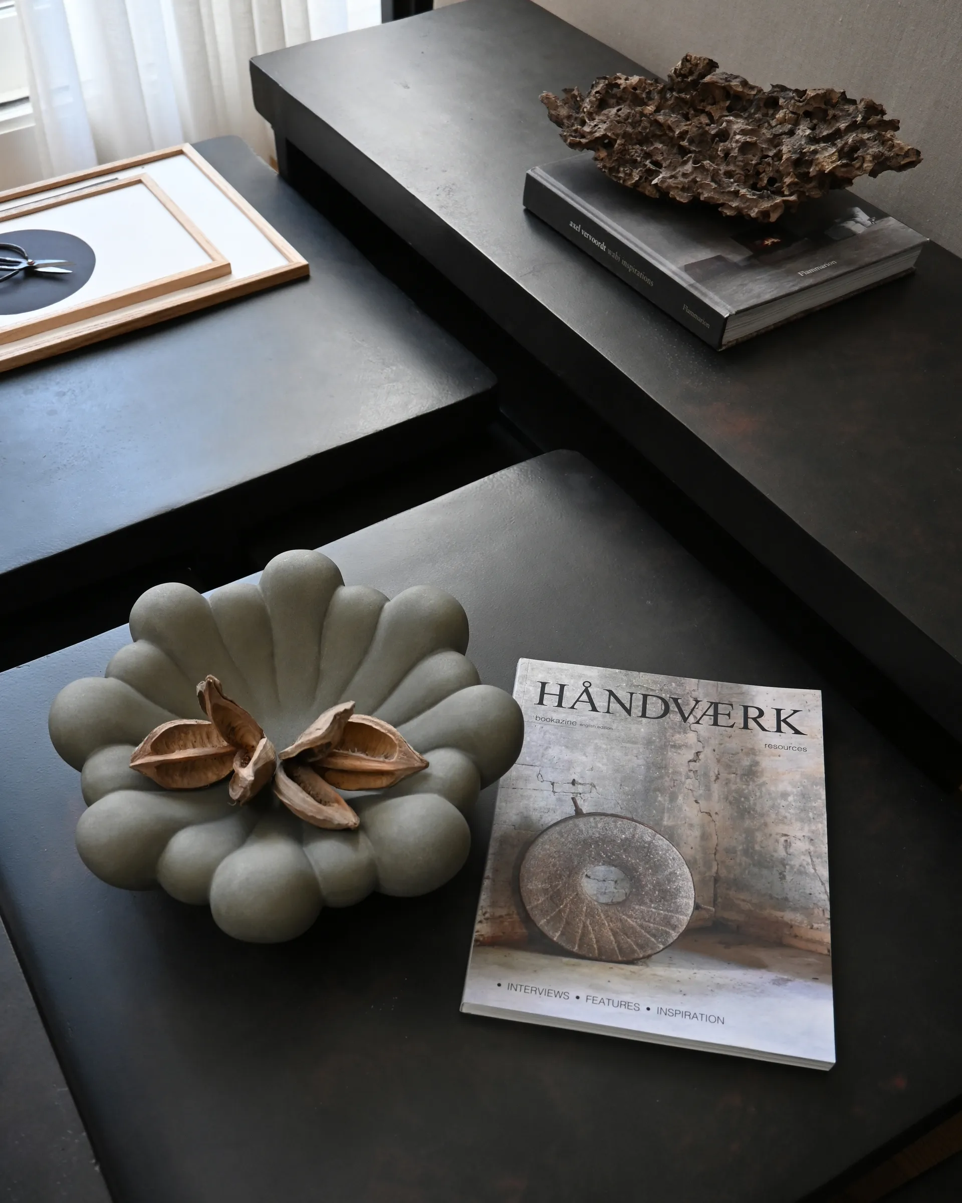 Bloom Tray tigela média Ø28,5 cm, Cinza escuro 101 Copenhagen