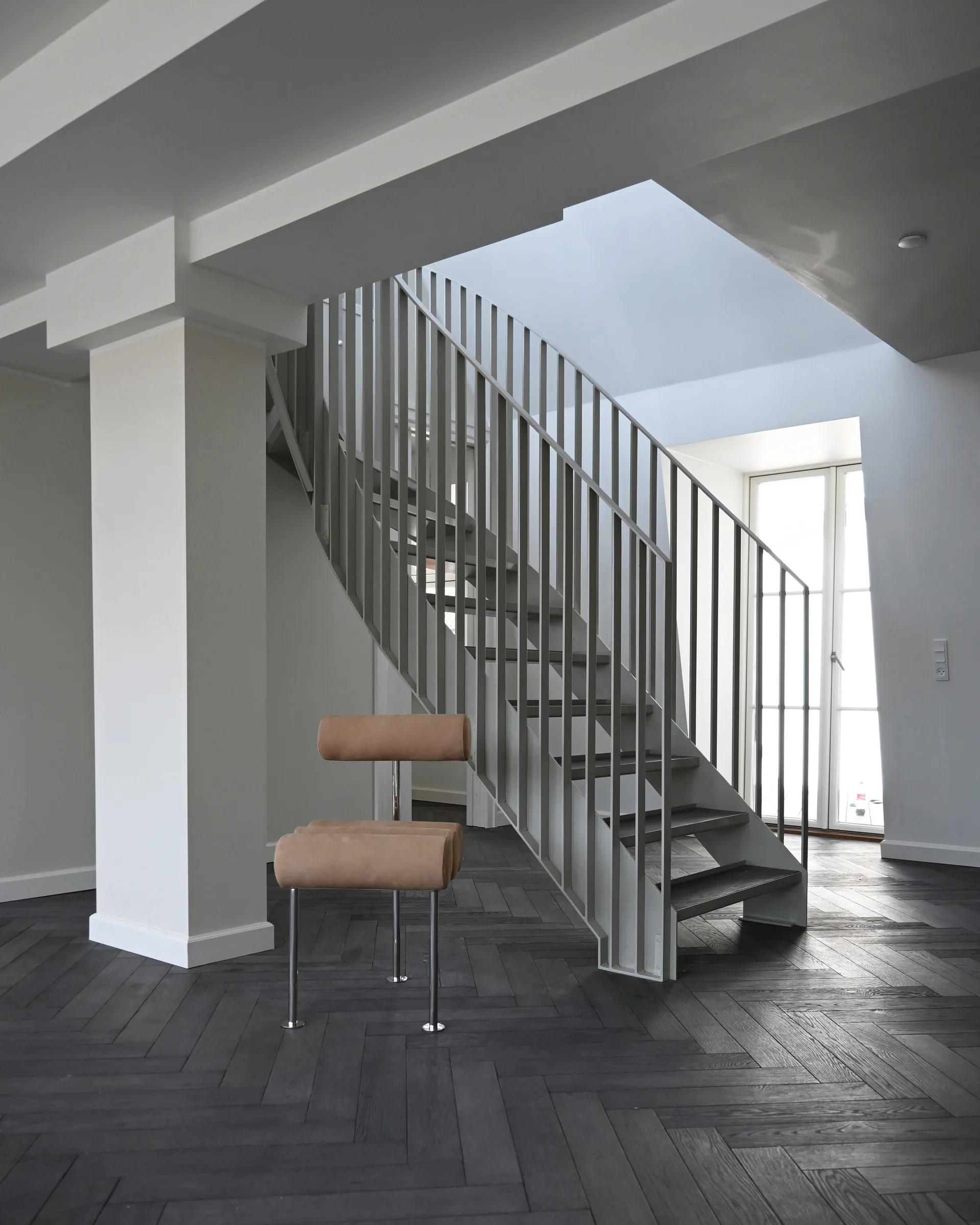 Hiro cadeira de mesa, Aço inoxidável-camurça polida 101 Copenhagen