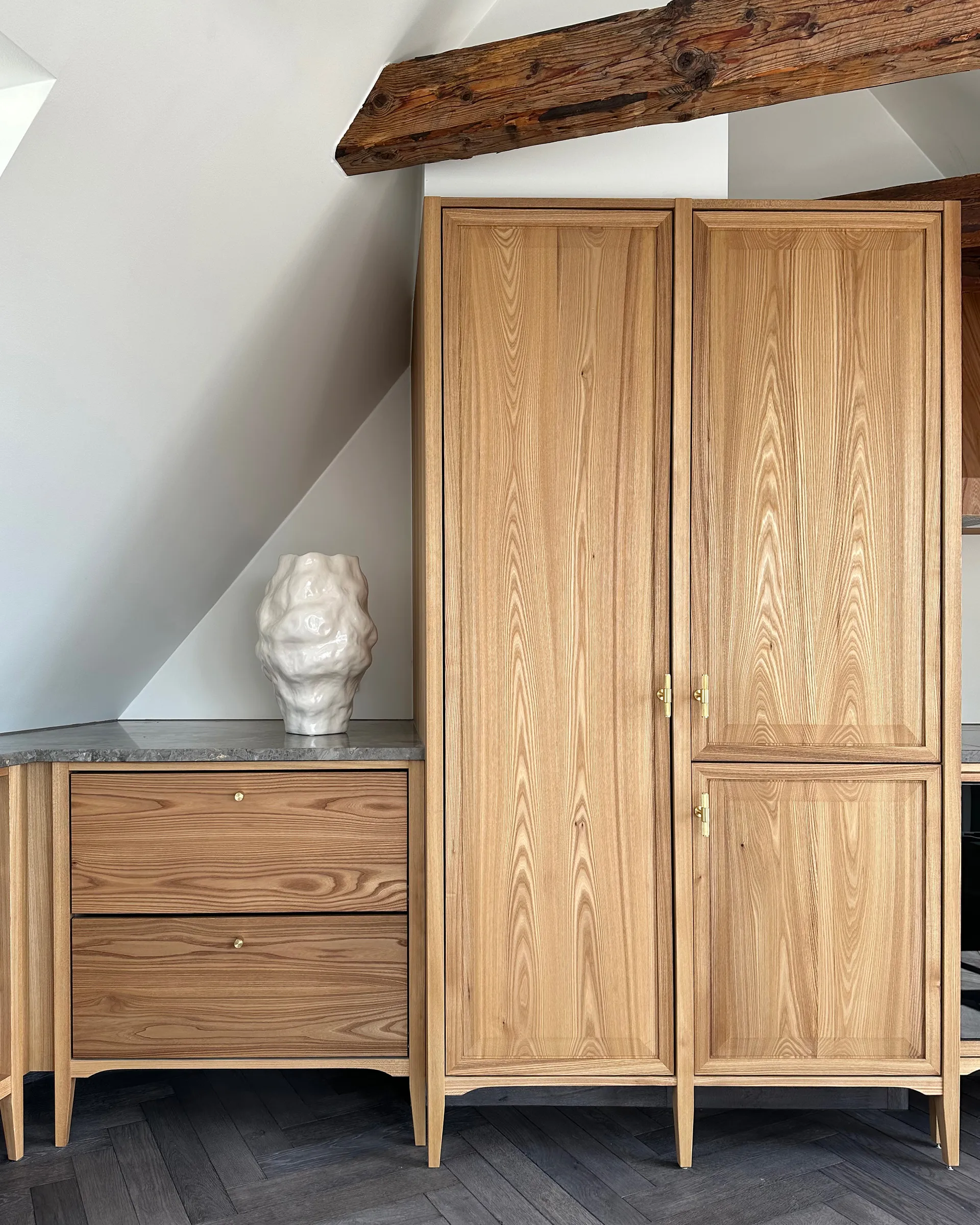 Katachi vaso médio, Bétula com acabamento brilhante 101 Copenhagen