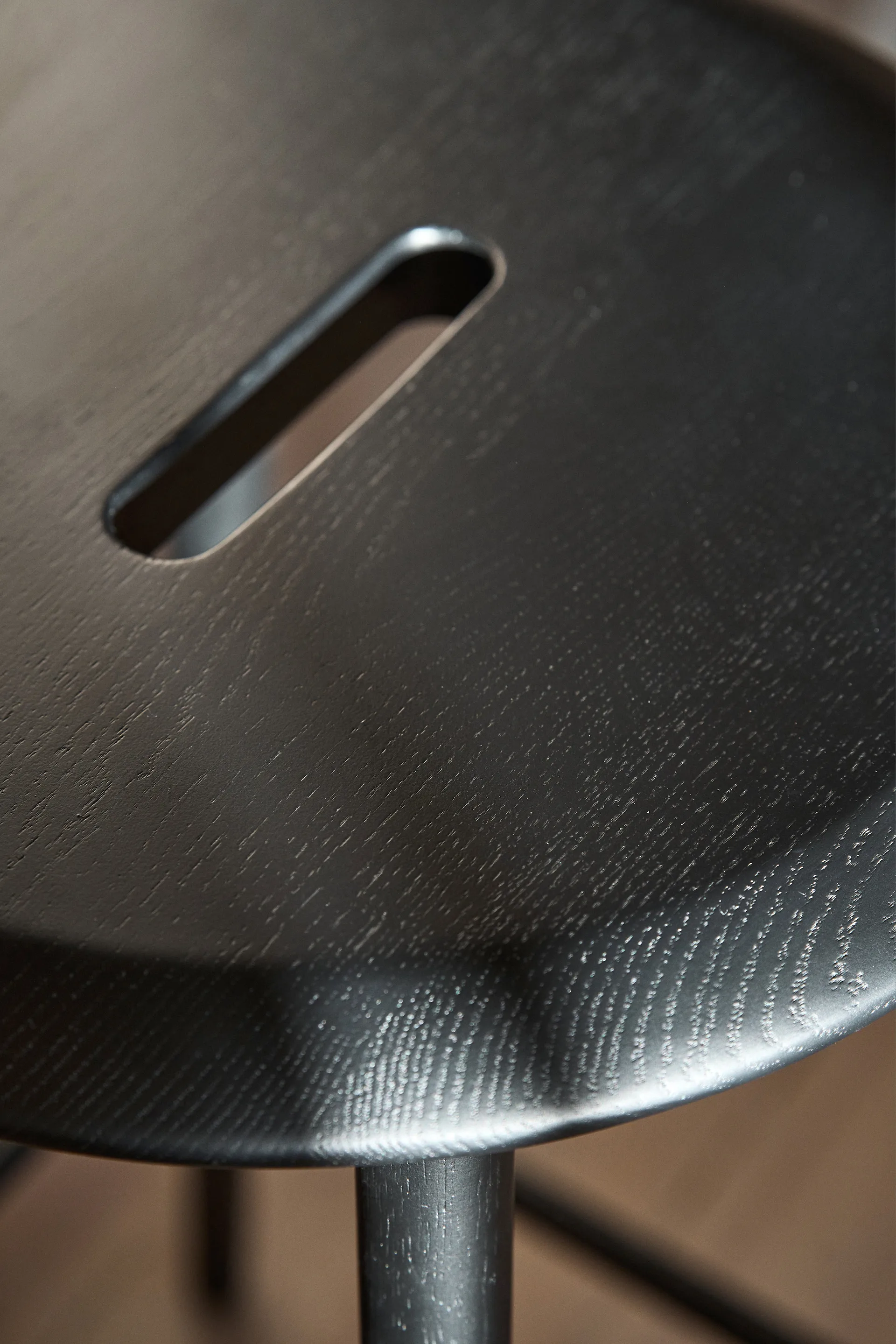 Banco de bar Norrabo 65 cm, Carvalho lacado a preto 1898