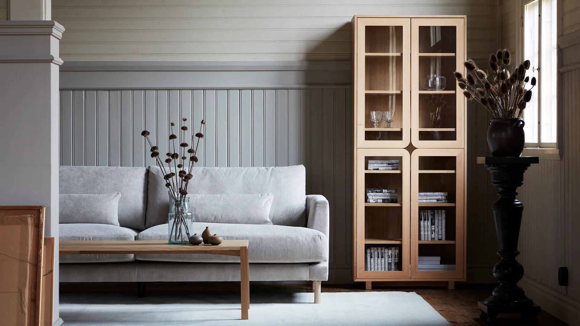 Bredhult sofá, Bern 0341 bege- carvalho verniz branco  1898