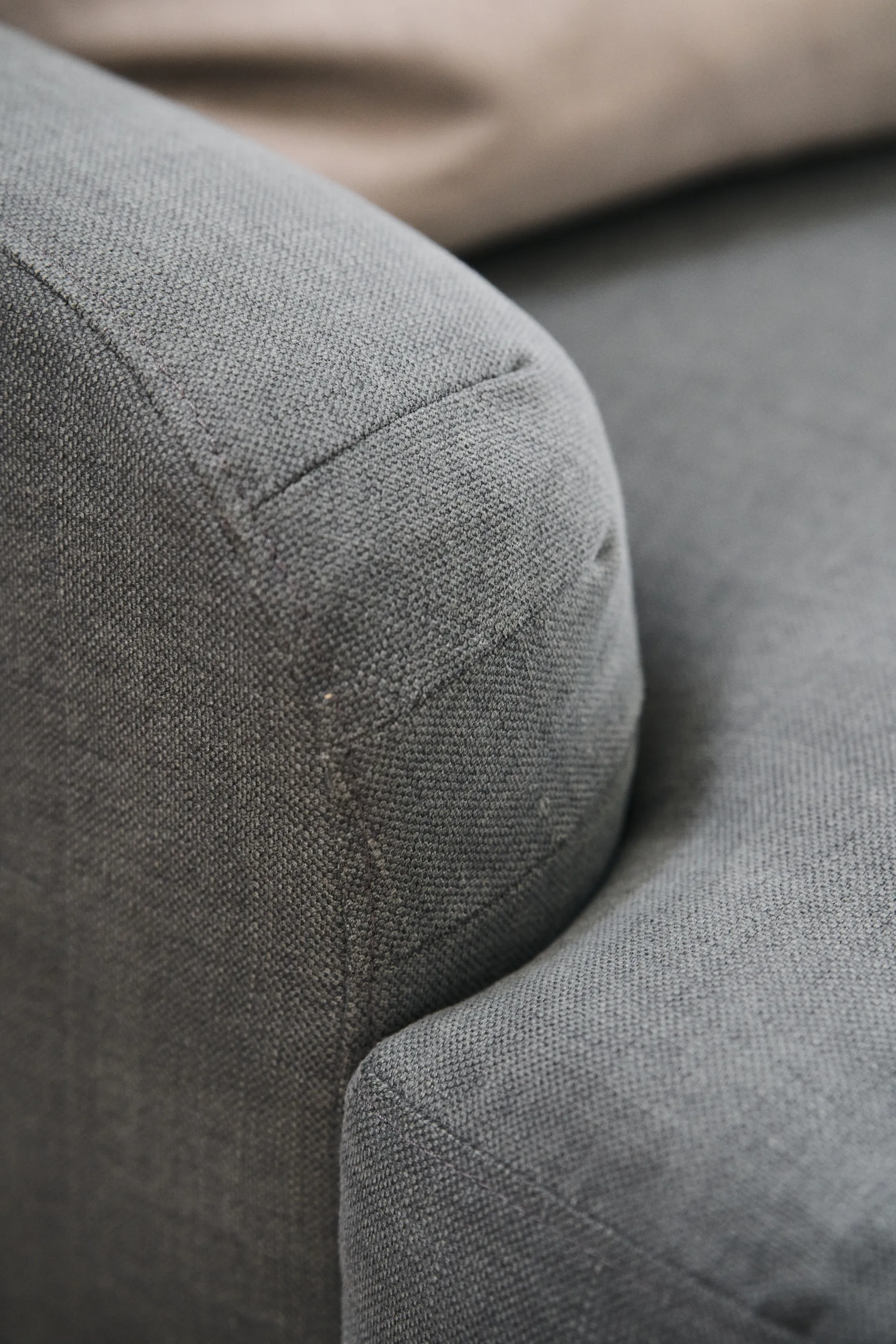 Lidnäs poltrona, Cinzento escuro Caleido 1898