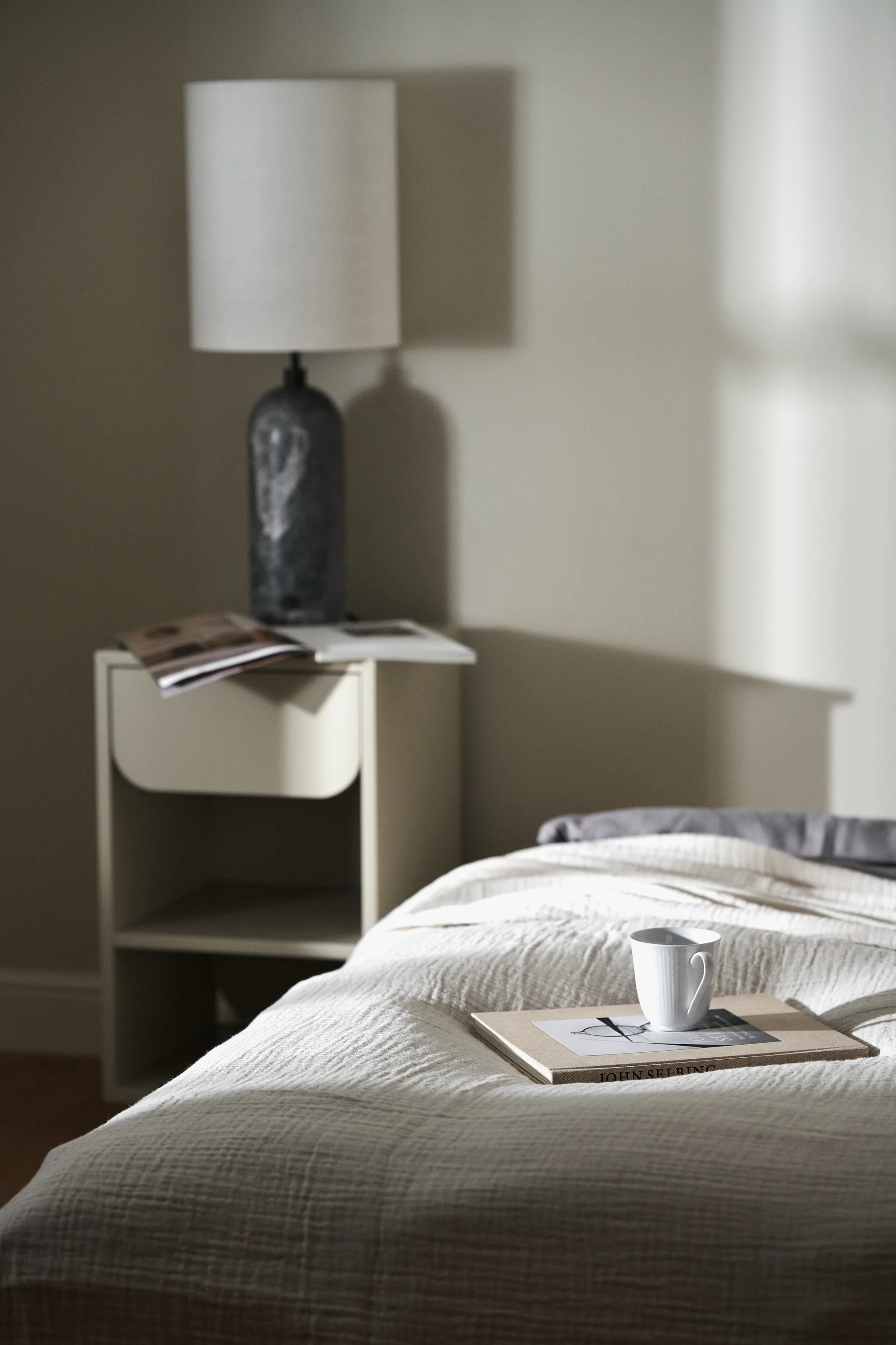 Mesa de cabeceira Vidja, Bege 1898