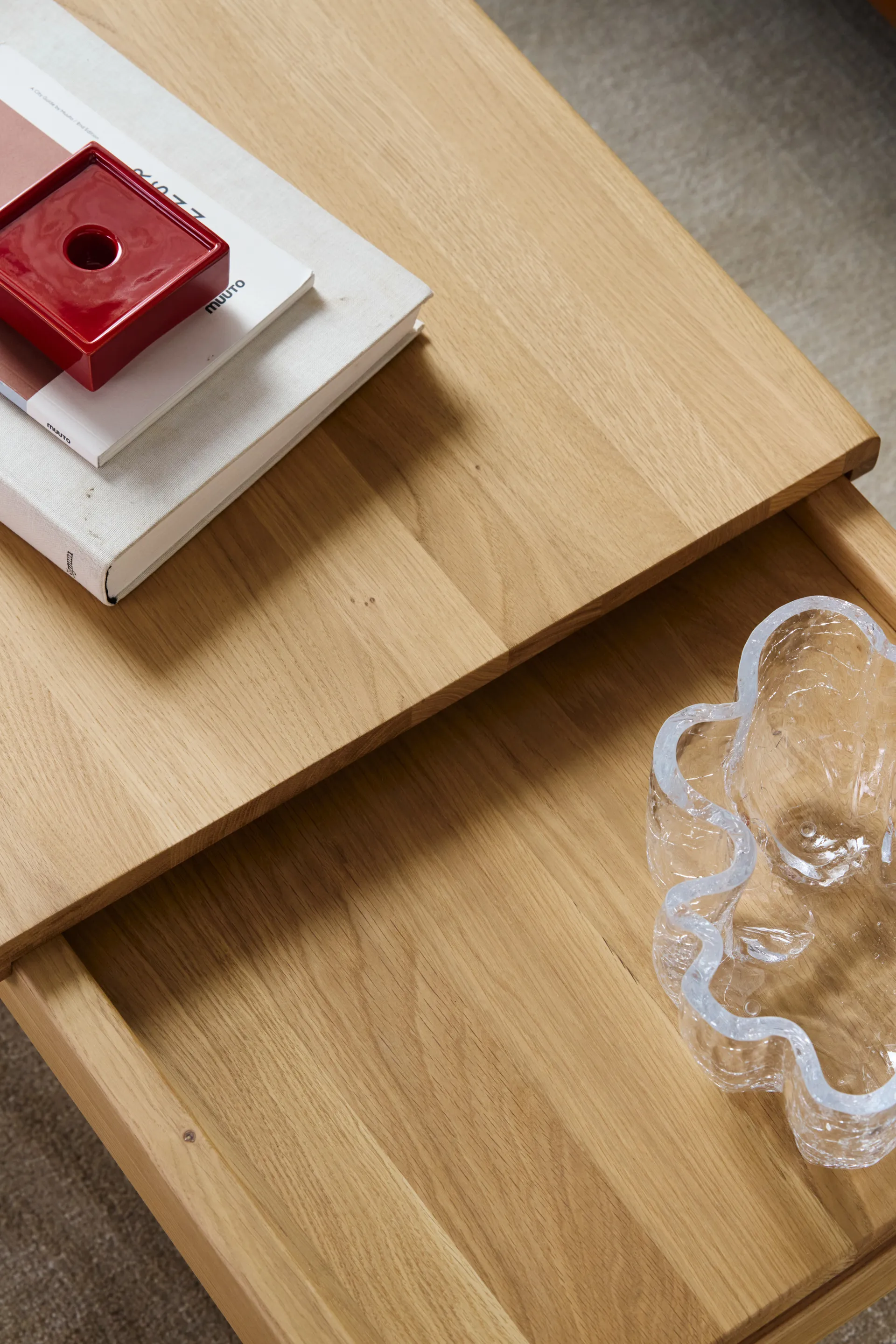 Mesa de centro Knutskog 115x52x41 cm, Carvalho natural laqueado 1898