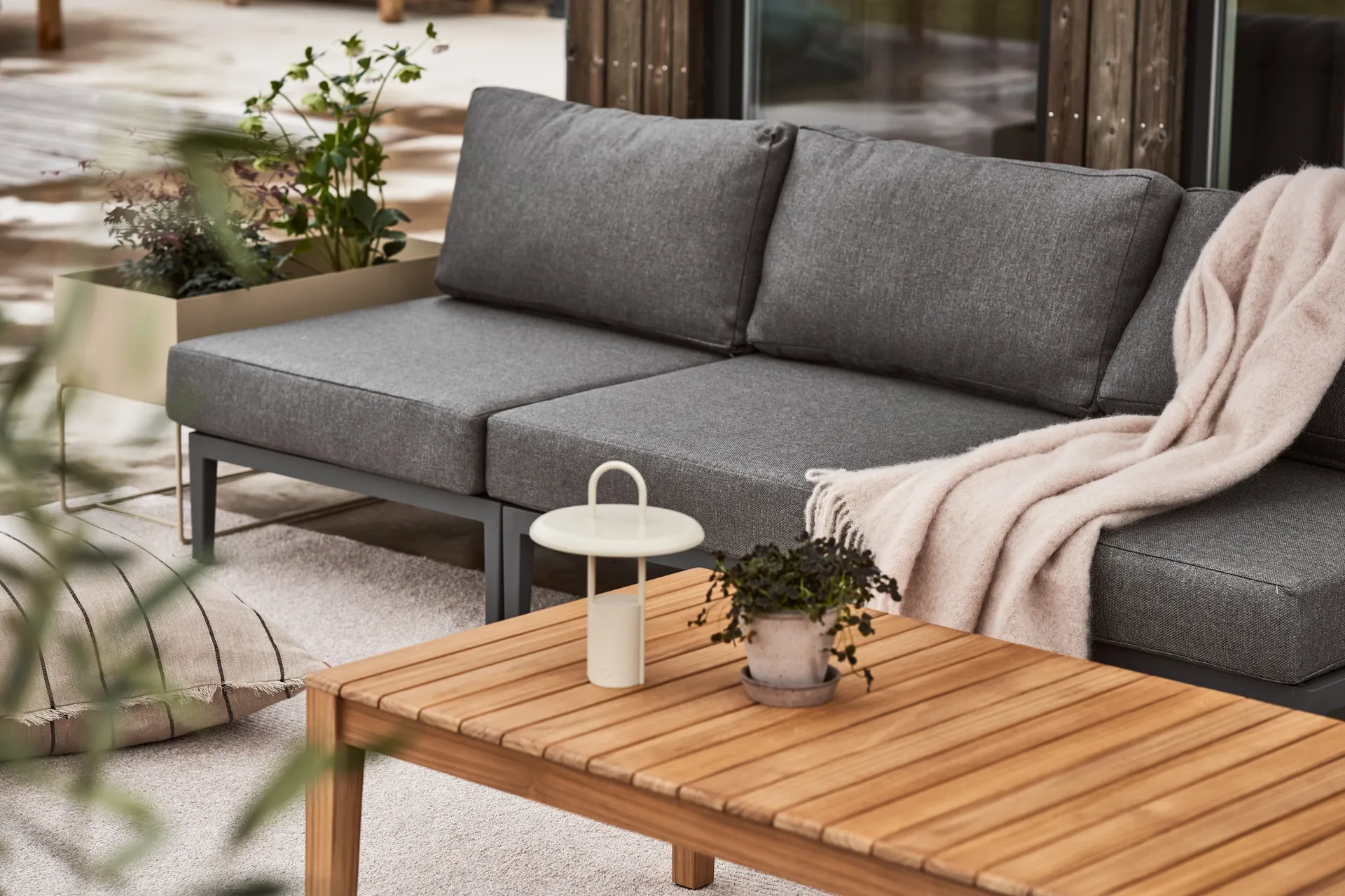 Mesa de centro Stockaryd, Teca 1898