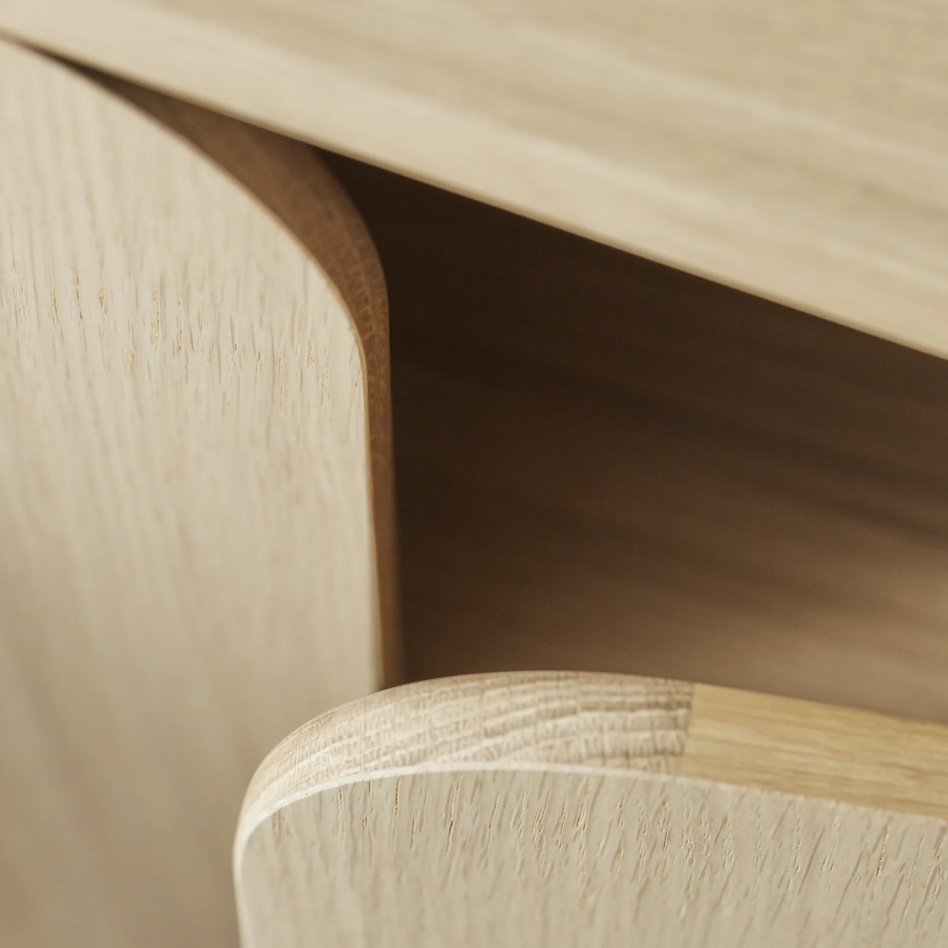 Mesa lateral Vidja, Carvalho pigmentado branco 1898