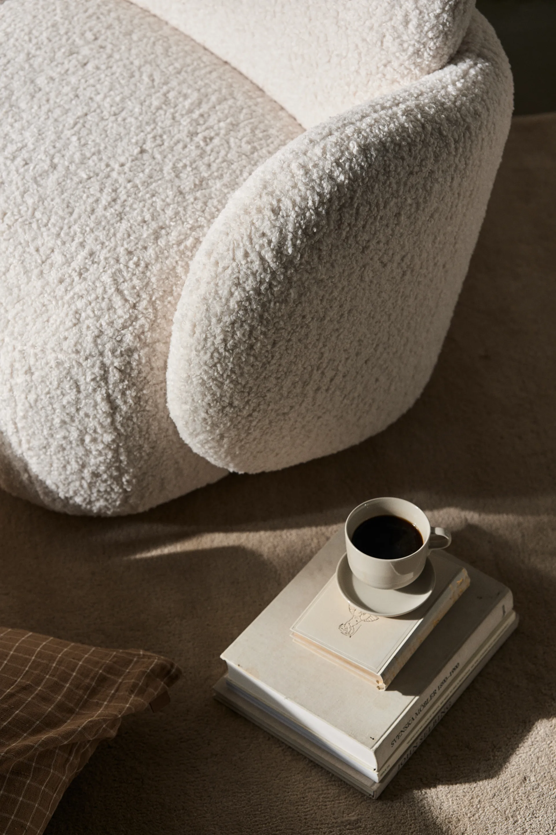 Mo poltrona giratória, Branco Glore 1898