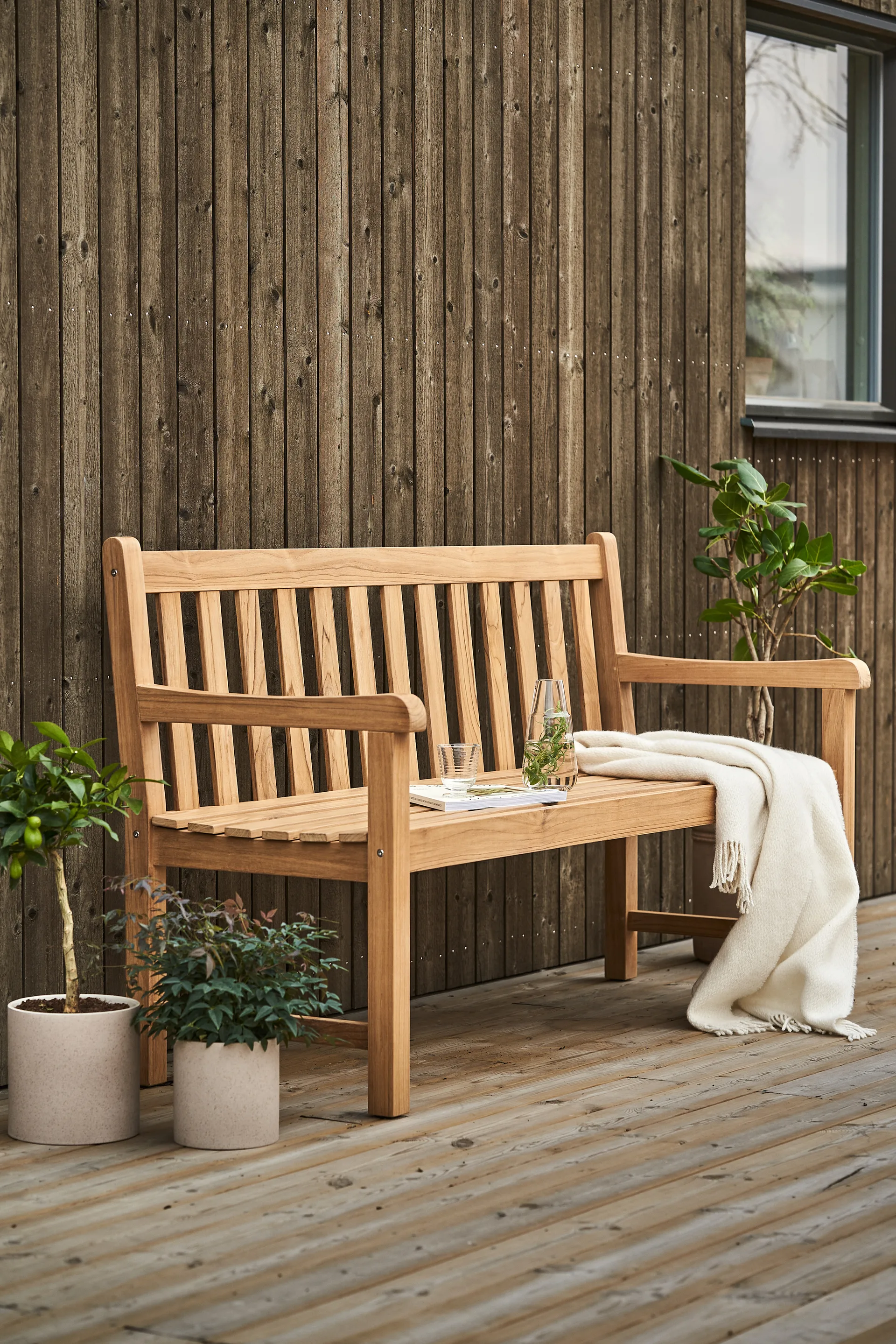 Sofá de jardim Lövhult, Teca 1898