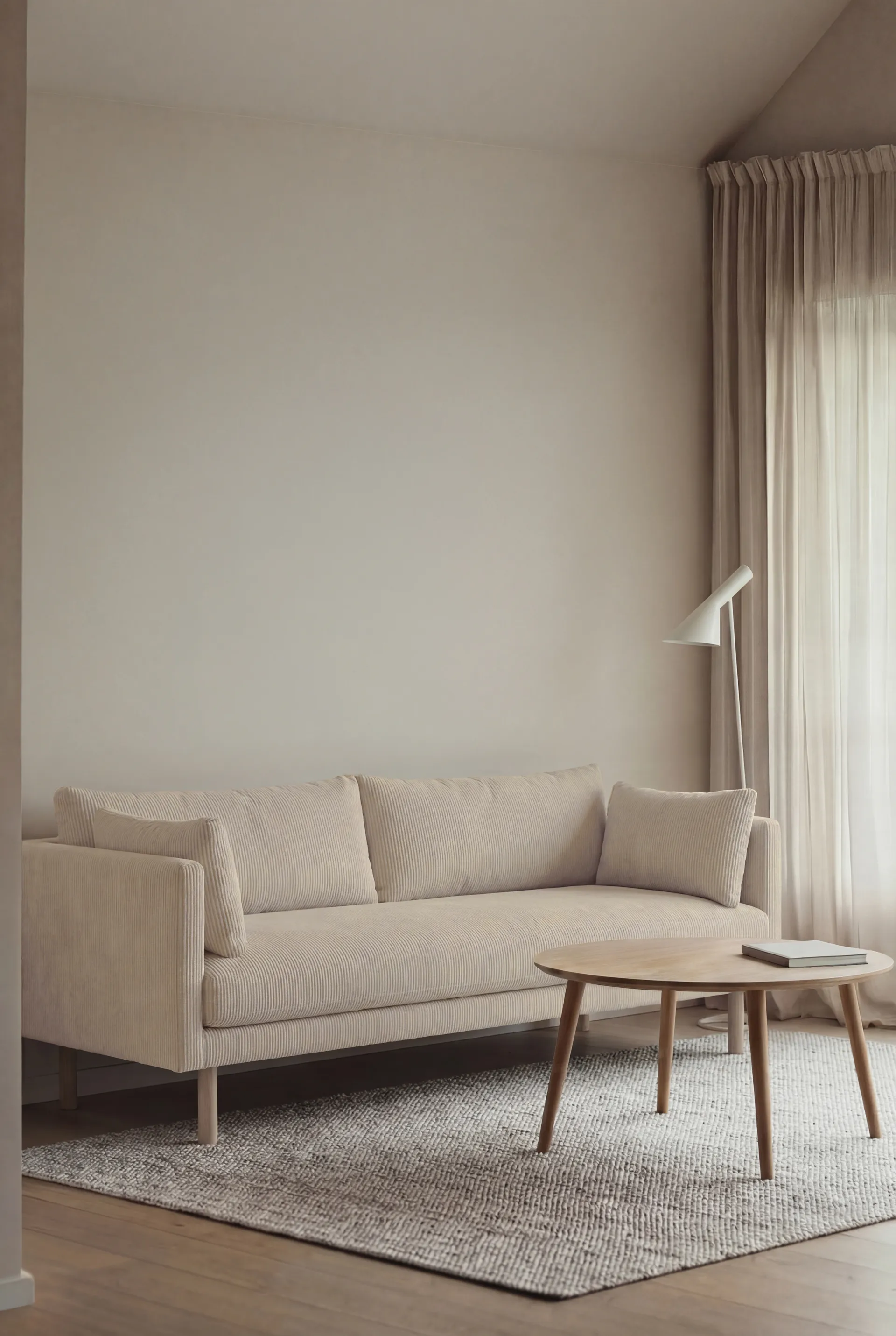 Sofá Linnevik, Jump Beige 1956-carvalho branco oleado, 3 lugares 1898