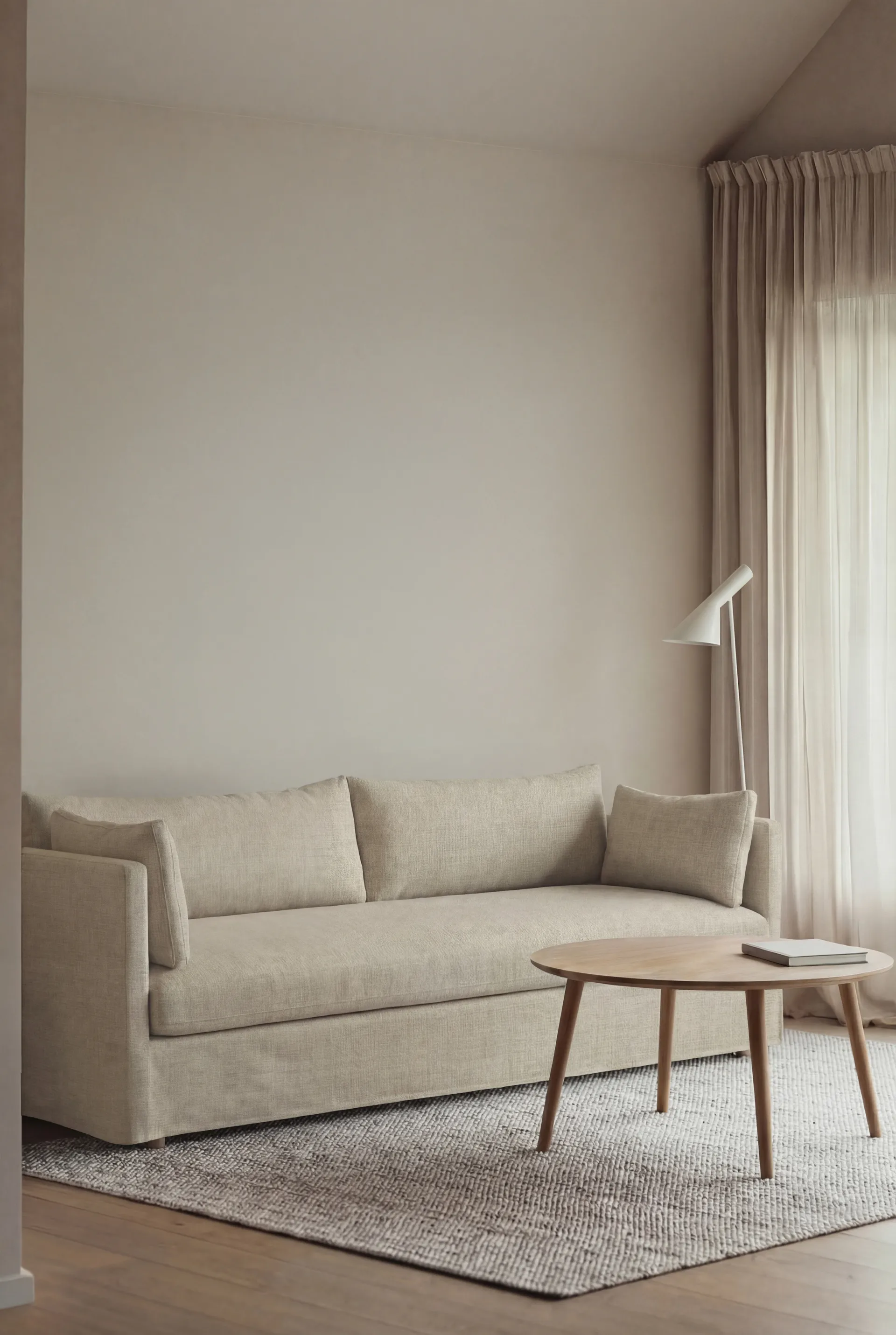 Sofá Linnevik, Luiza beige 3981-carvalho branco oleado, 4 lugares, com saia 1898
