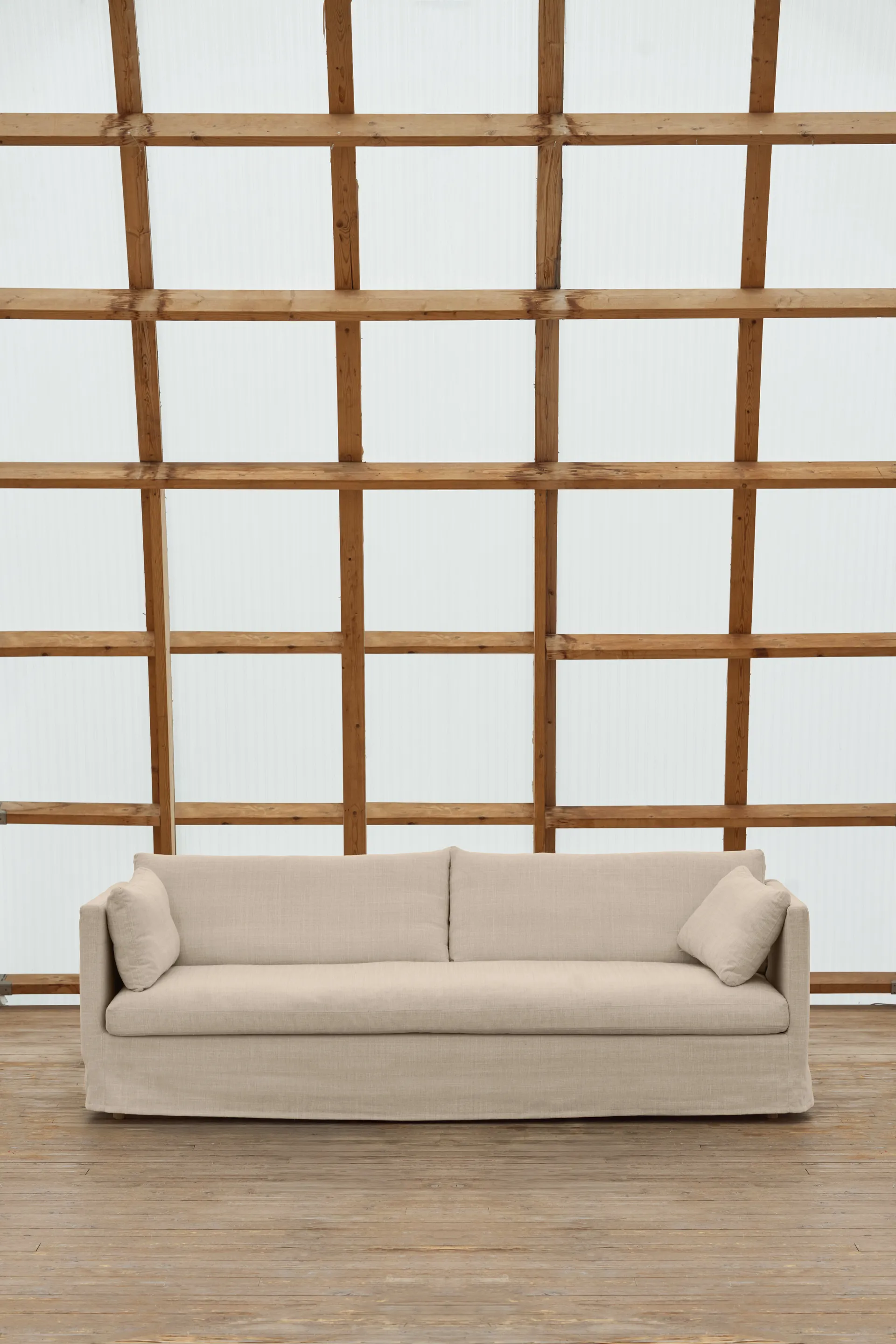 Sofá Linnevik, Same Beige 6670-carvalho branco oleado, 4 lugares, com saia 1898