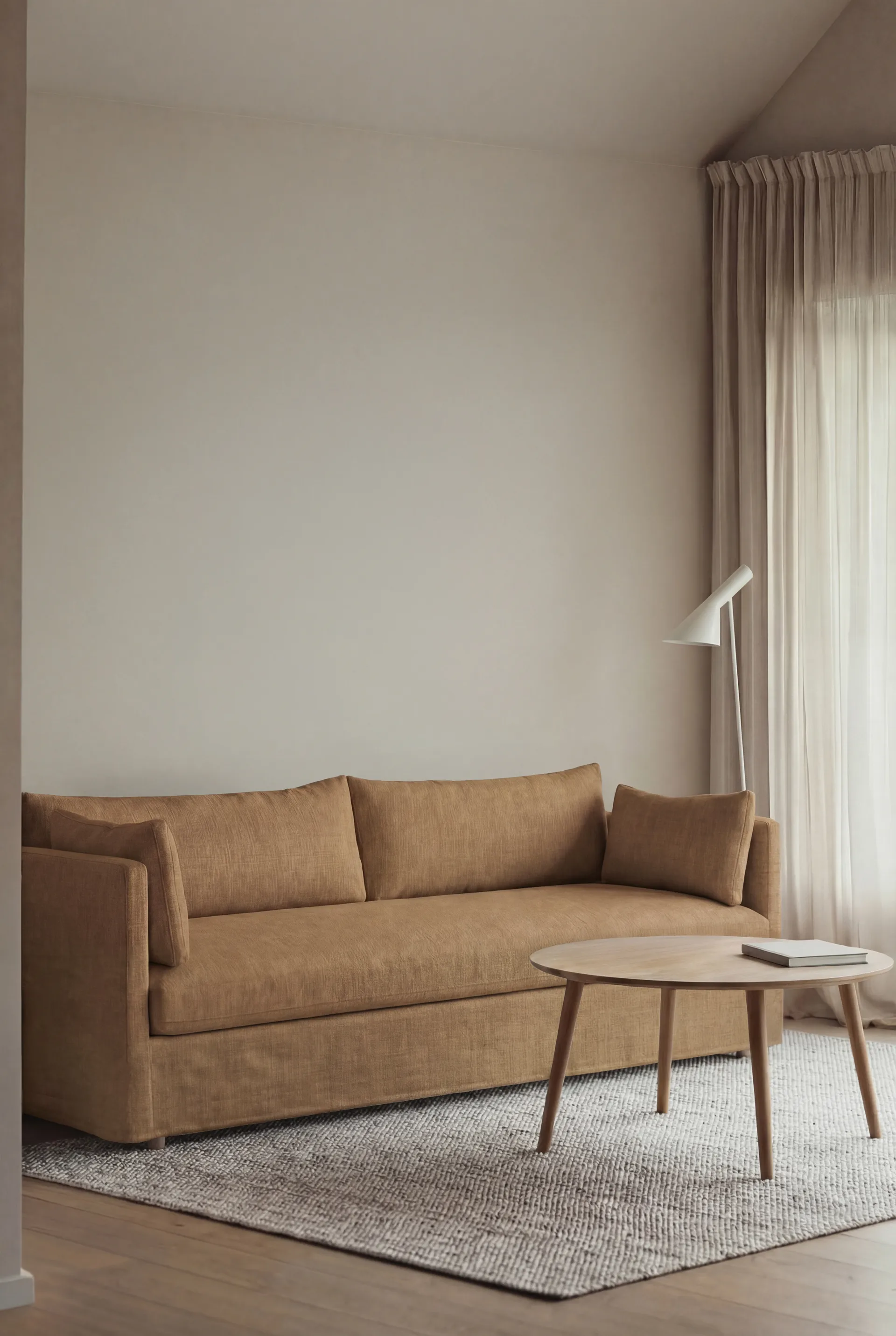 Sofá Linnevik, Same Ochre 6676-carvalho branco oleado, 4 lugares, com saia 1898