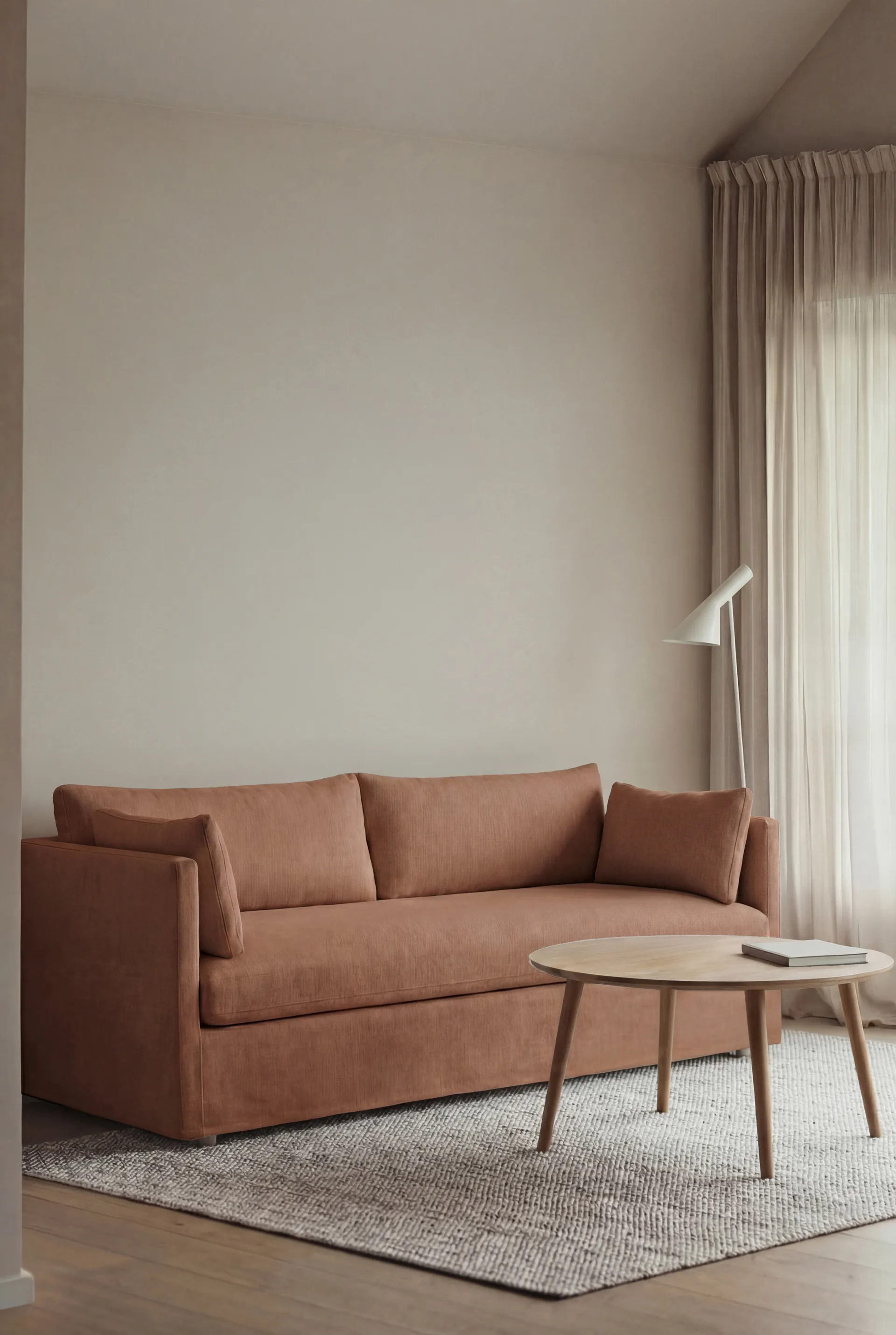 Sofá Linnevik, Same Rust 6675-carvalho branco oleado, 3 lugares, com saia 1898