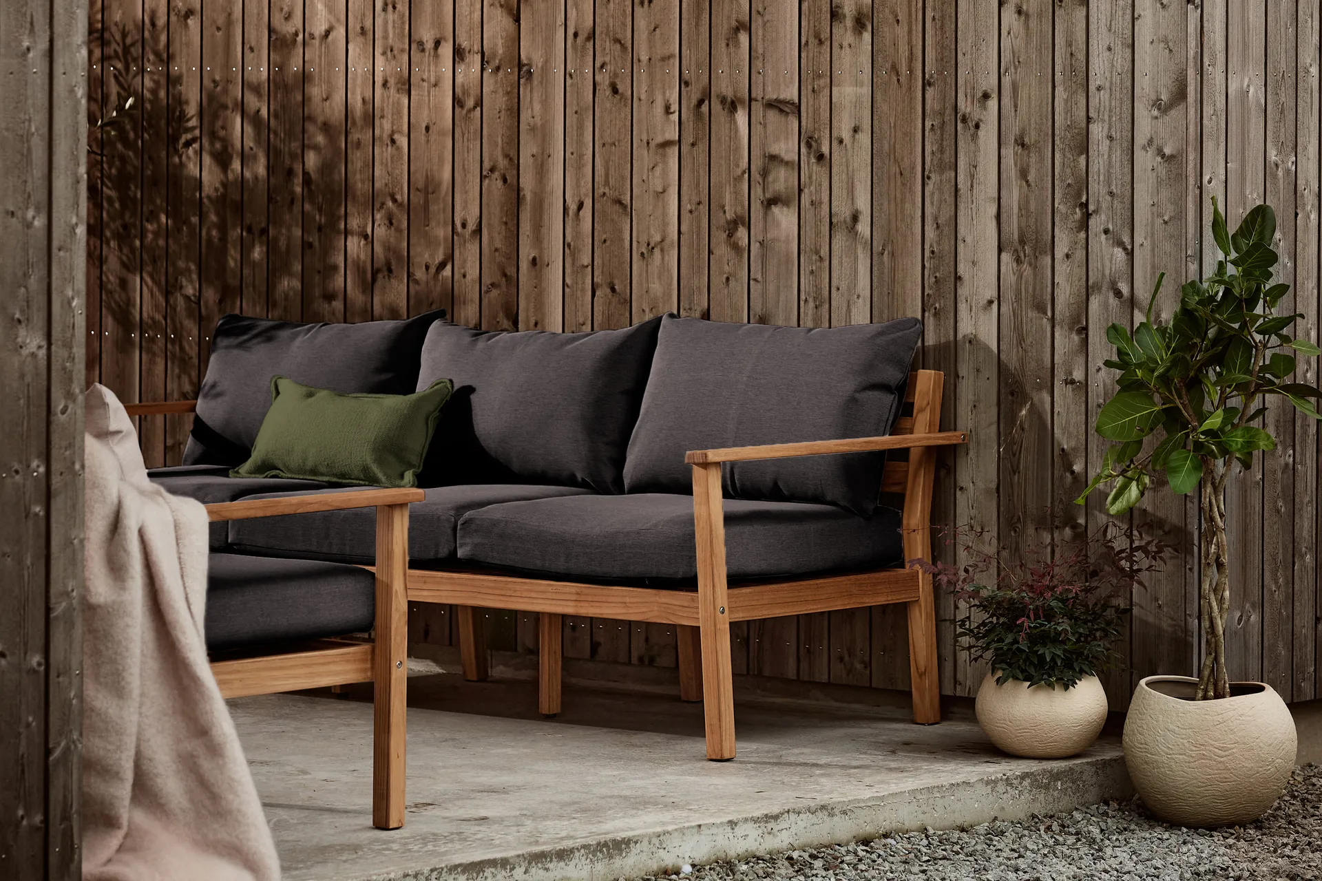 Sofá Stockaryd 3 lugares teak/dark grey,  1898