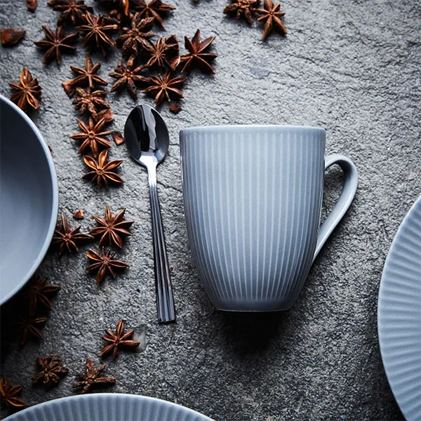 Caneca Groovy 30 cl, cinza Aida