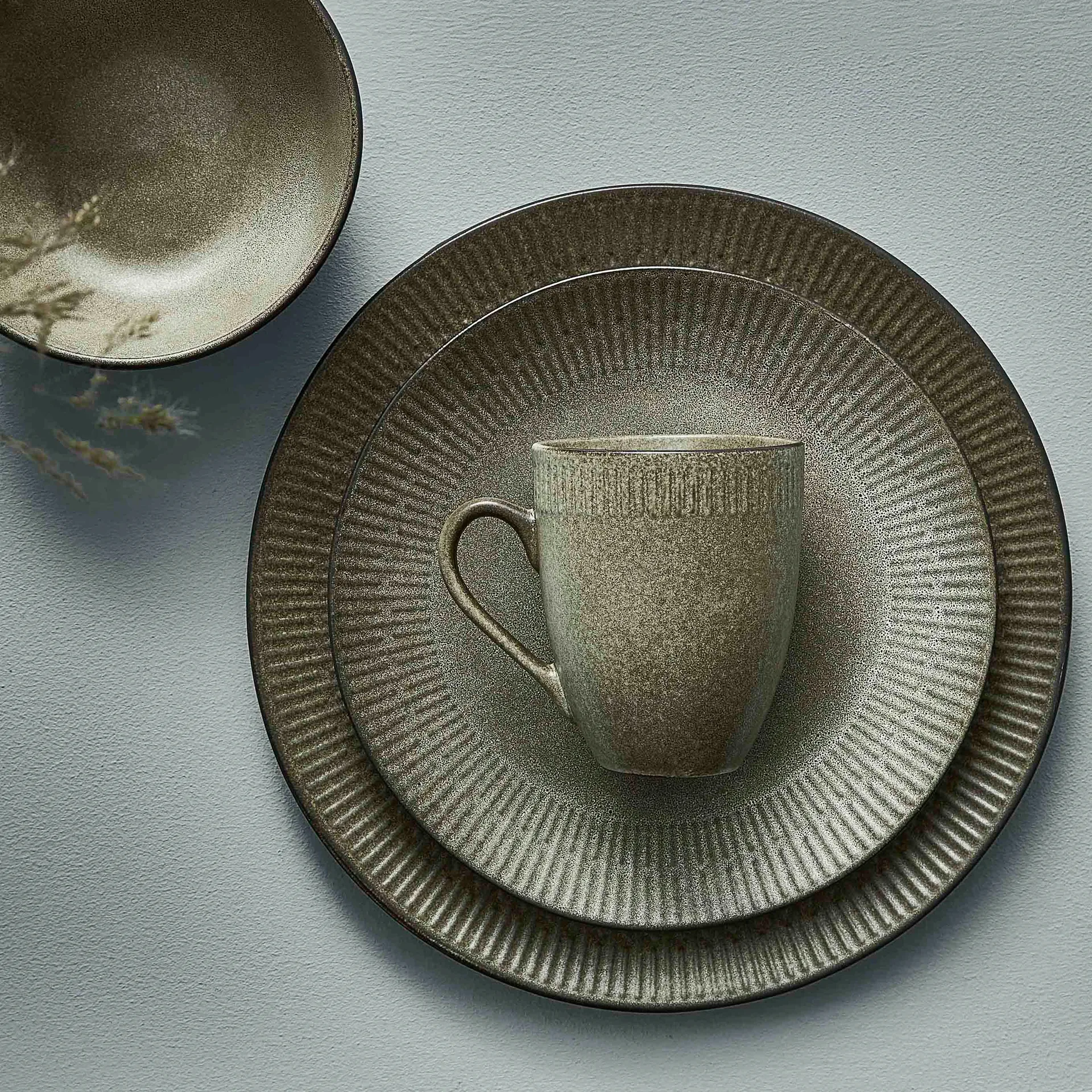 Caneca Relief 30 cl, cinza Aida