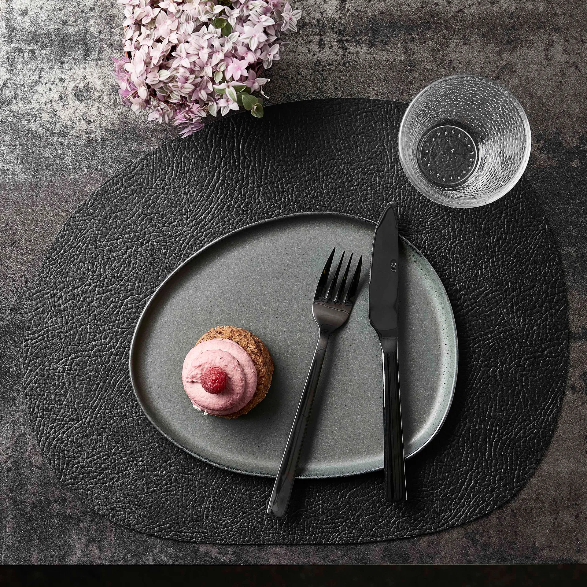 Garfo de jantar Raw 4-unidades , Preto Aida