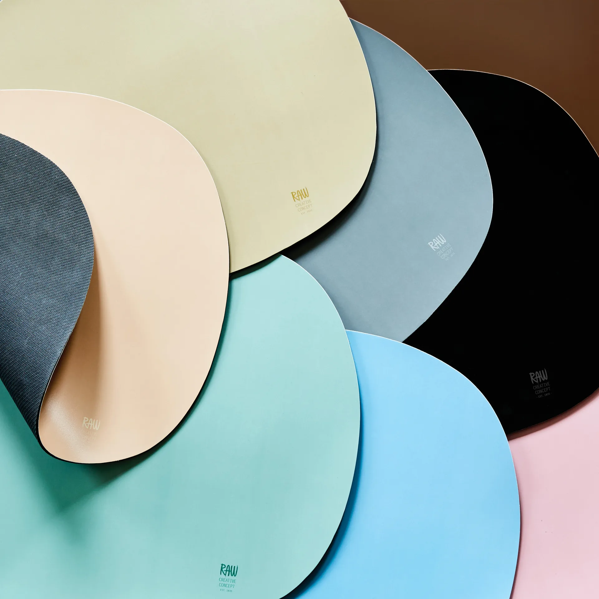 Individual de mesa em silicone Raw creative 41x33,5 cm, Verde Aida