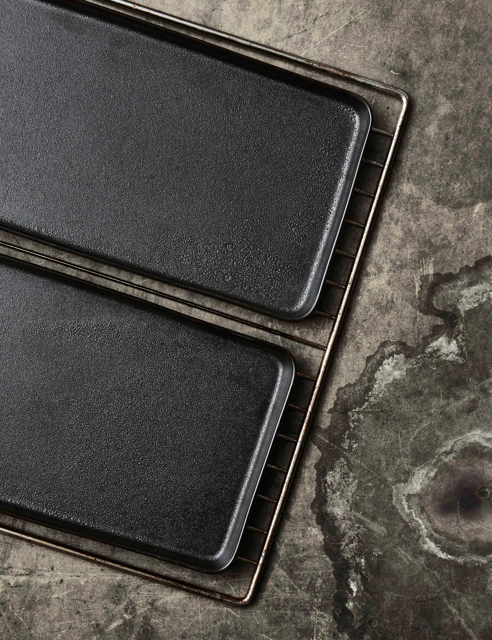 Pires Raw 18x34 cm 2-un., Titanium Black Aida