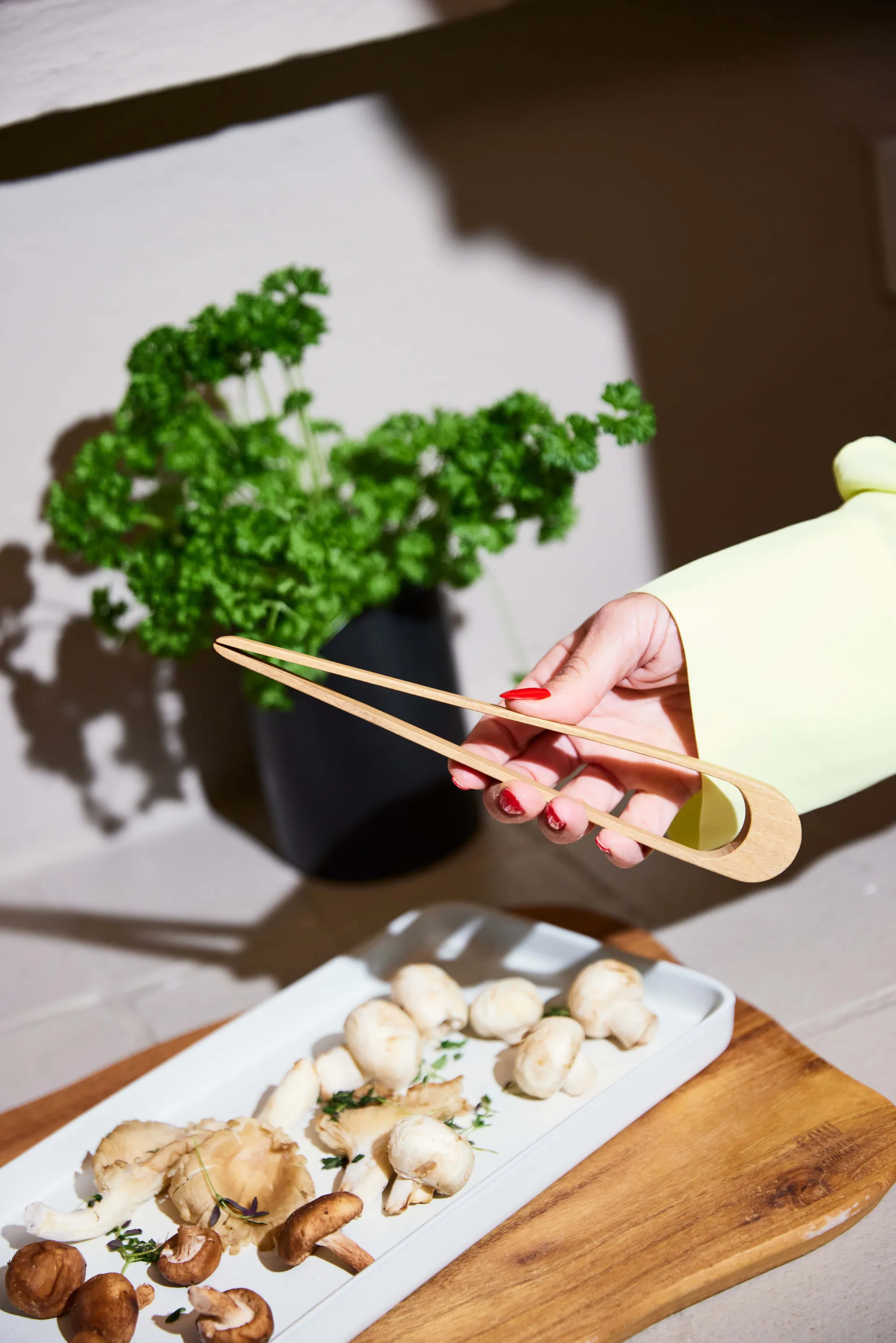 Raw Alicate de teca 23 cm, Marrom Aida