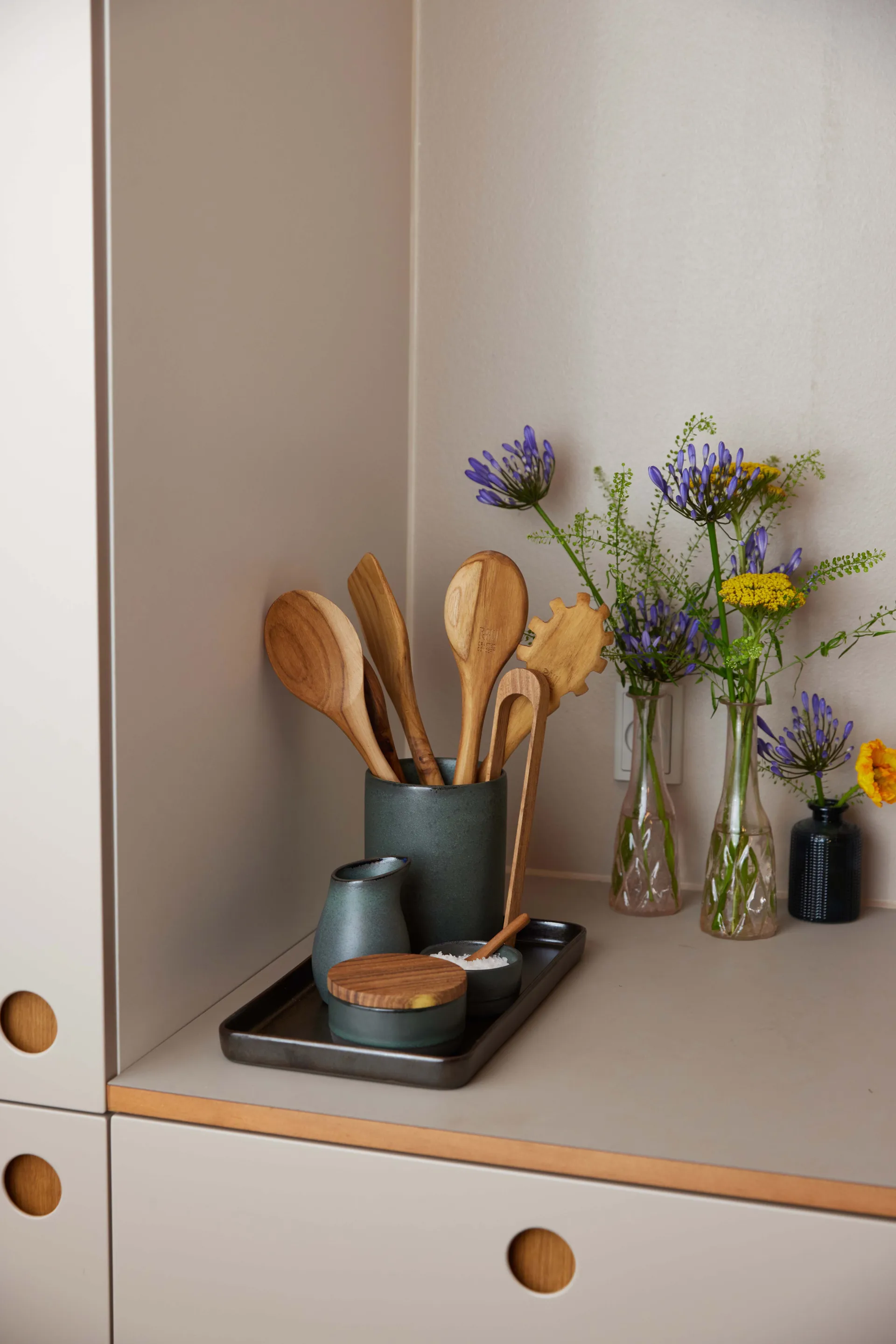 Raw Alicate de teca 23 cm, Marrom Aida