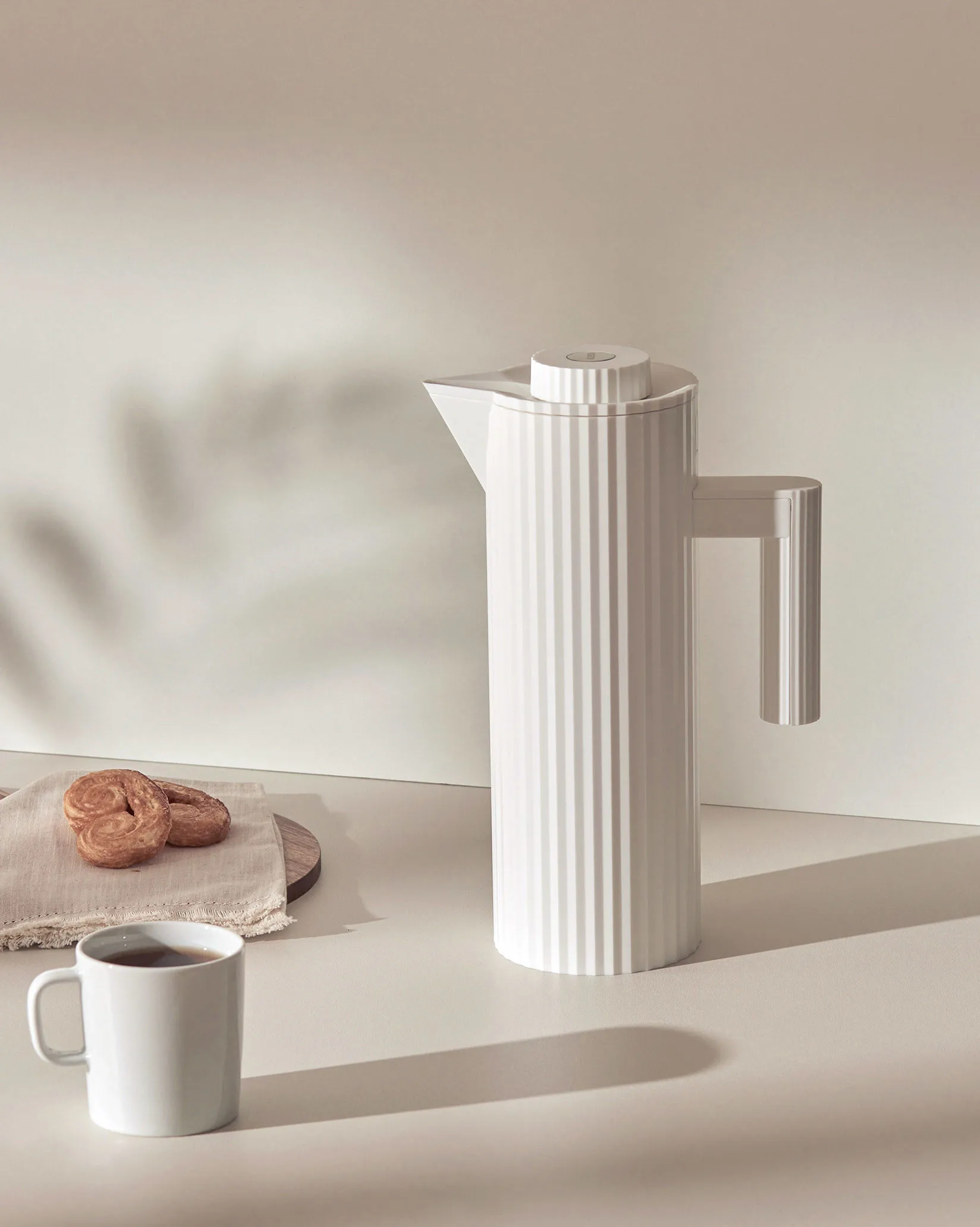 Garrafa térmica Plissé 1 L, Branco Alessi