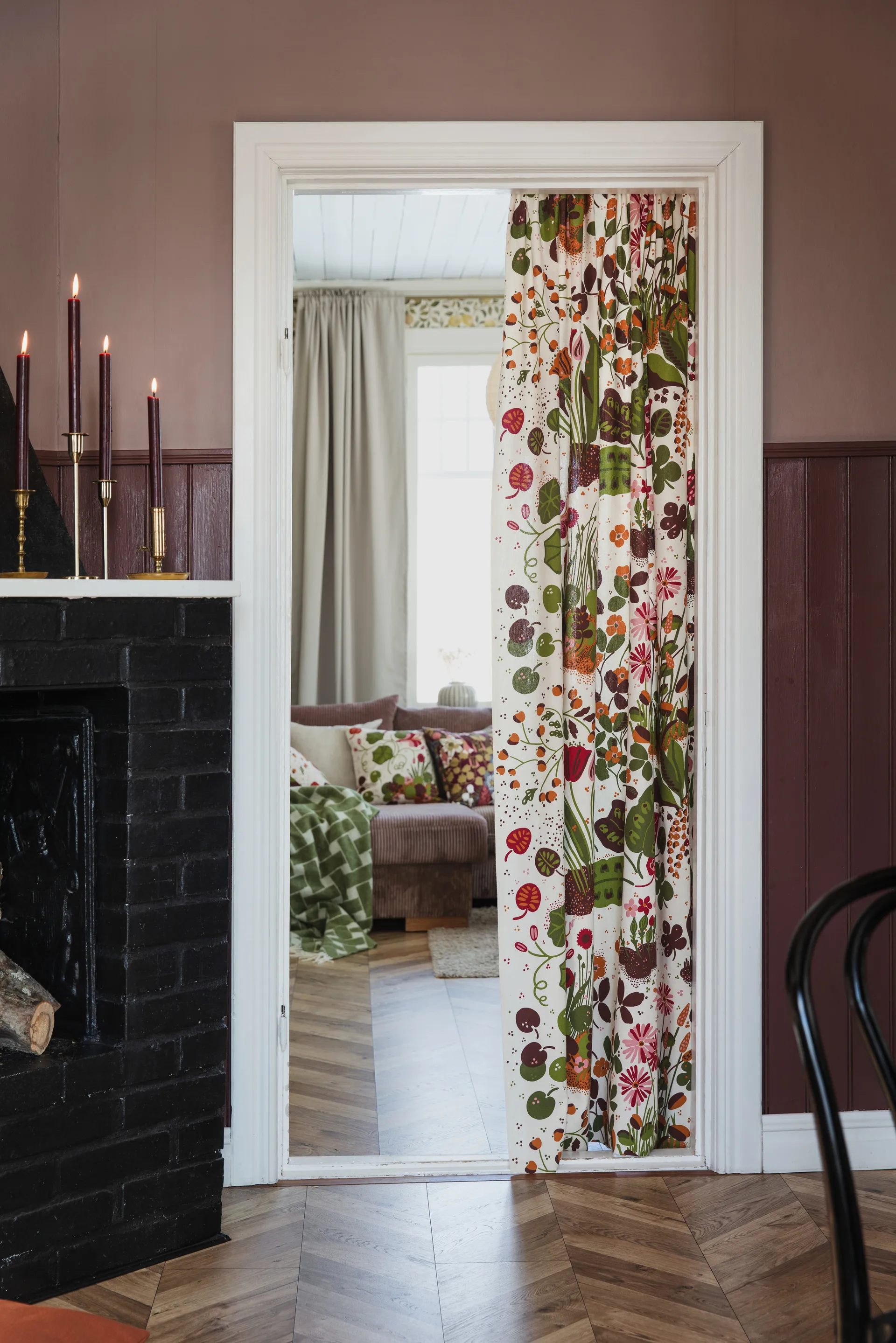 Ailanthus Fronha 47x47 cm, Multicolor Almedahls