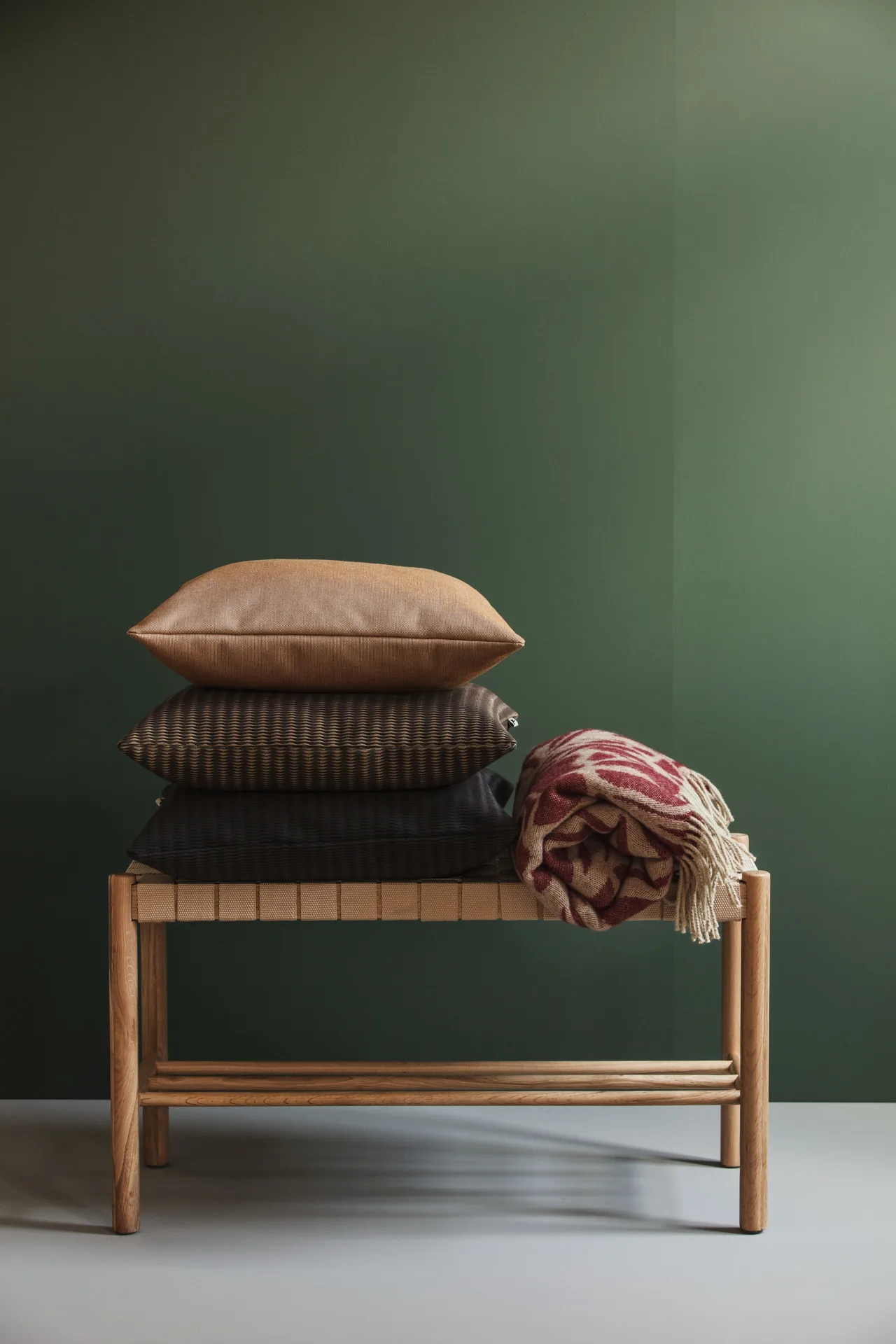 Manta 130x170 cm Kotteri, Vinho-bege Almedahls