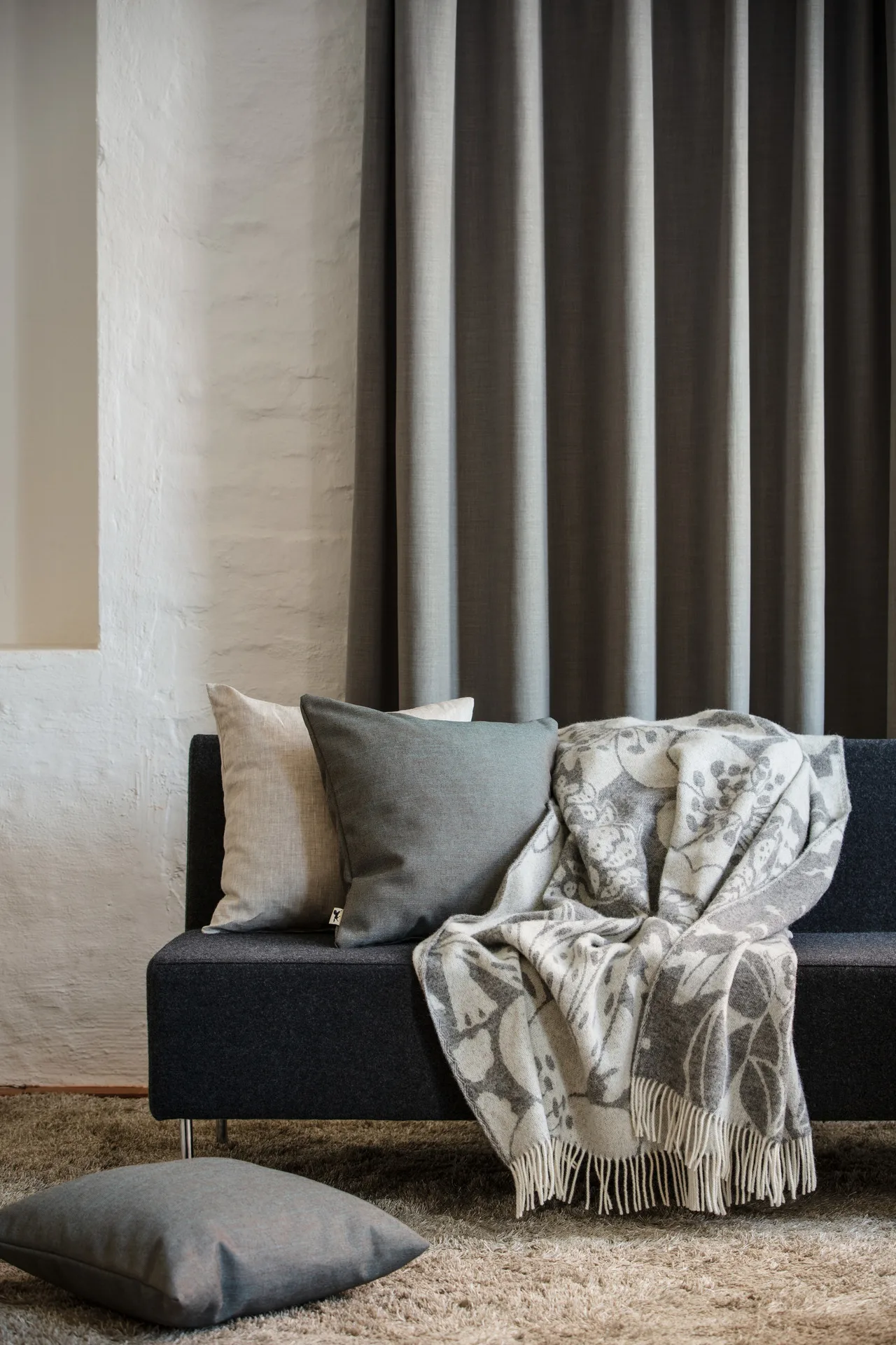 Manta floresta 130x170 cm , cinzento-off white Almedahls