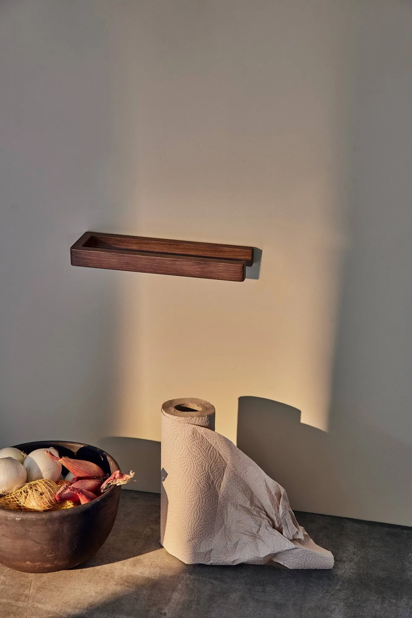 Andersen suporte de rolo de cozinha 2, Caixa lacada Andersen Furniture