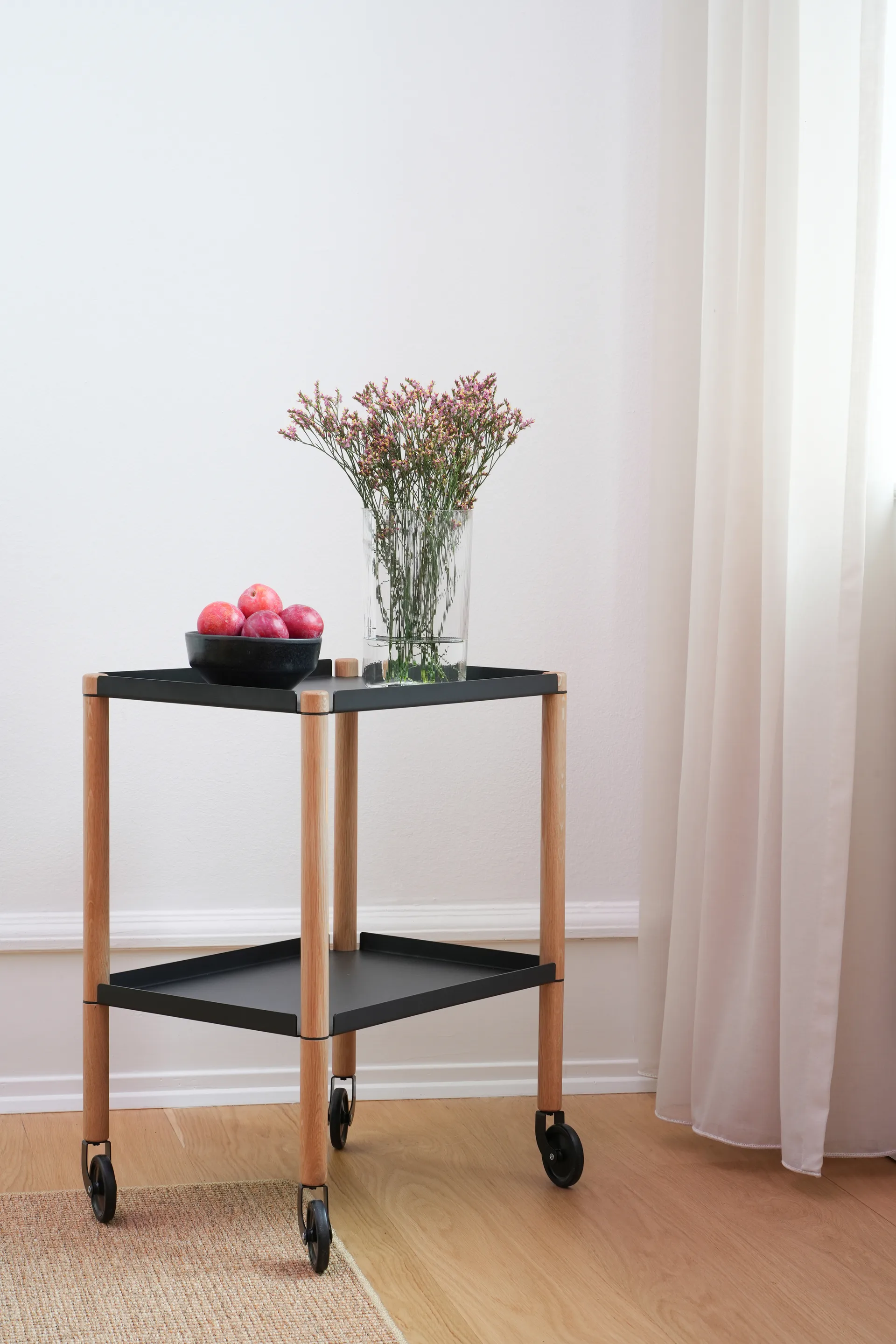 Connect mesa, Carvalho oleado, metal preto Andersen Furniture