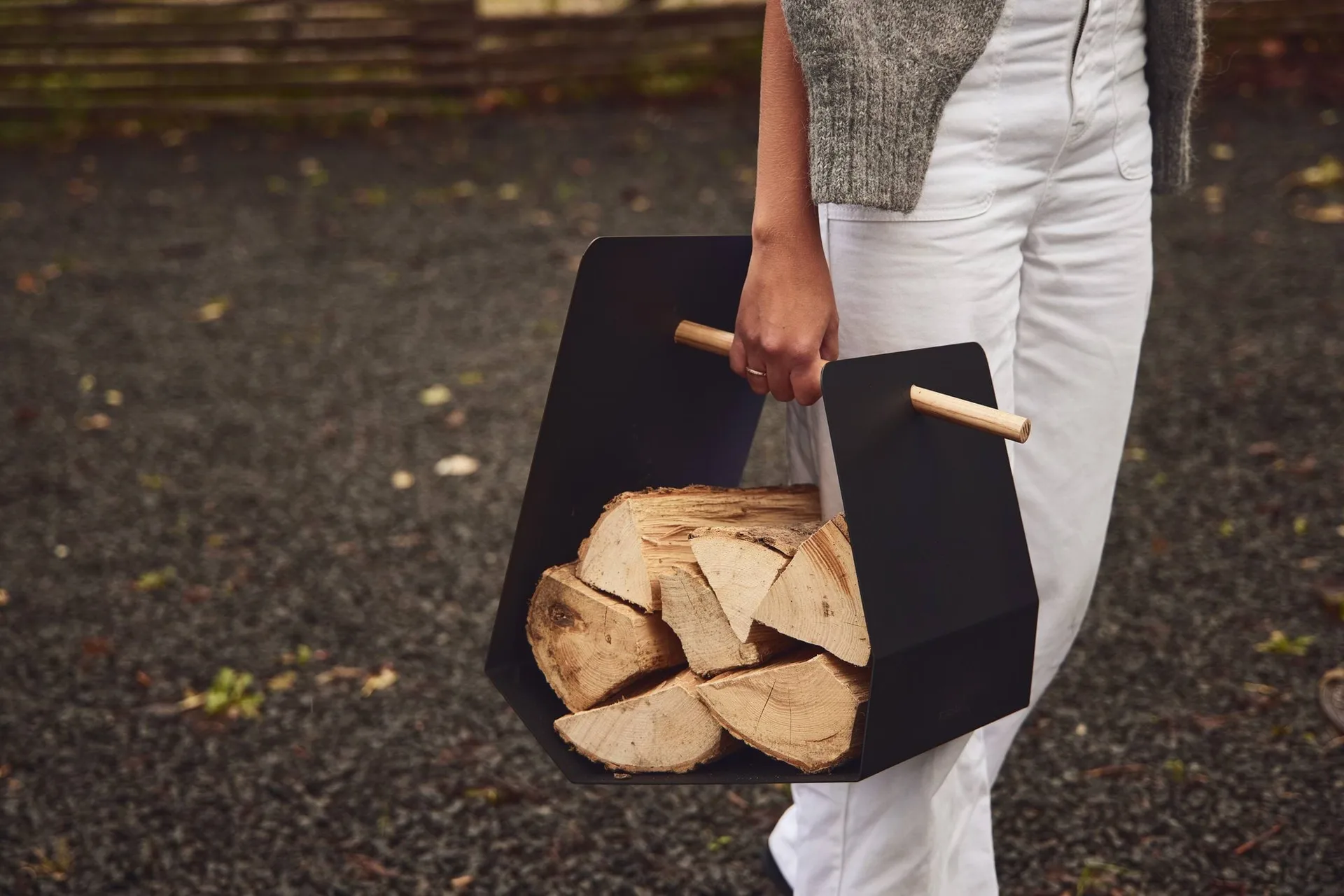 Edge suporte para revistas, Black (preto) Andersen Furniture