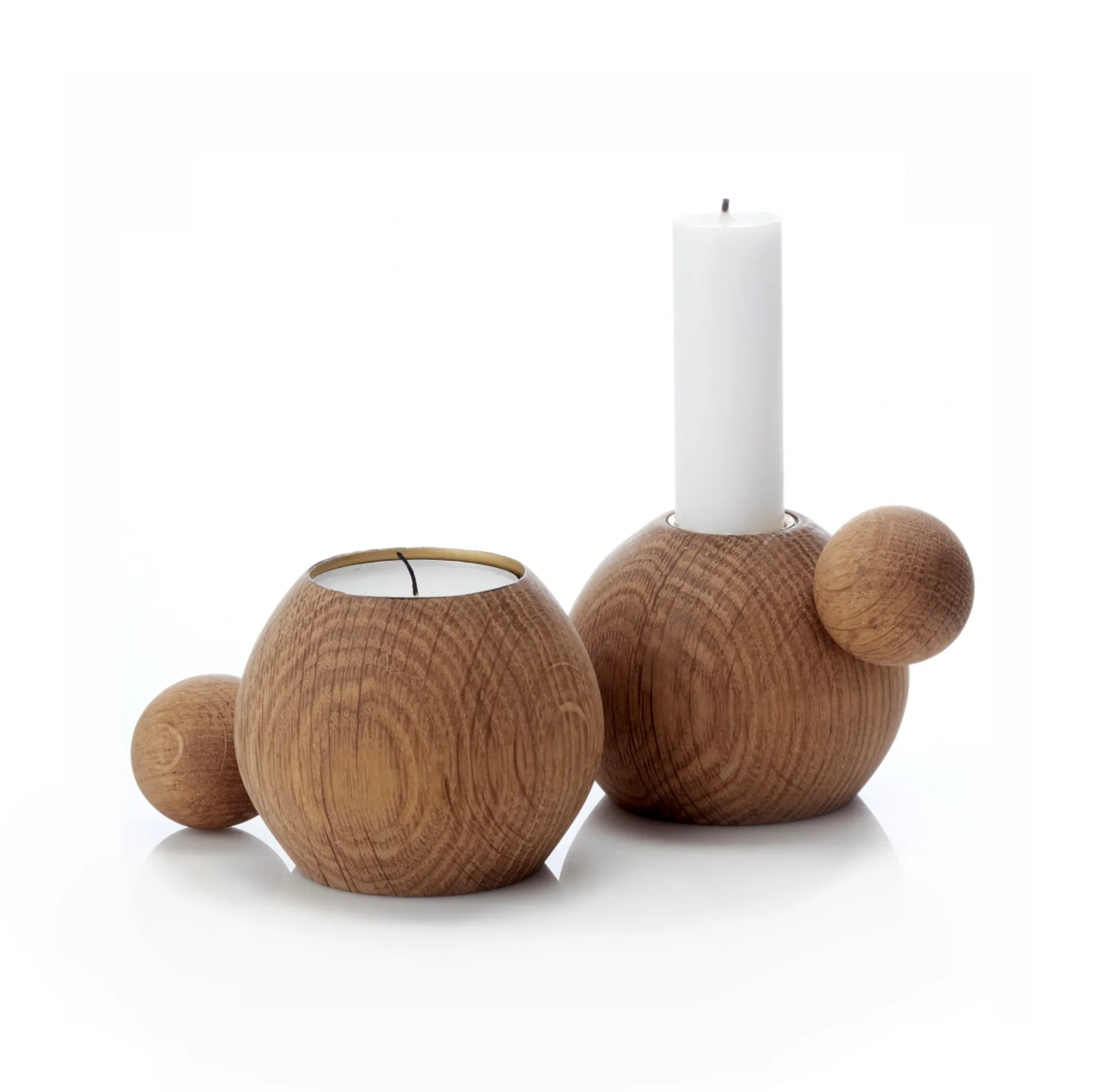 Suportes para velas RoundNround, oiled oak Applicata
