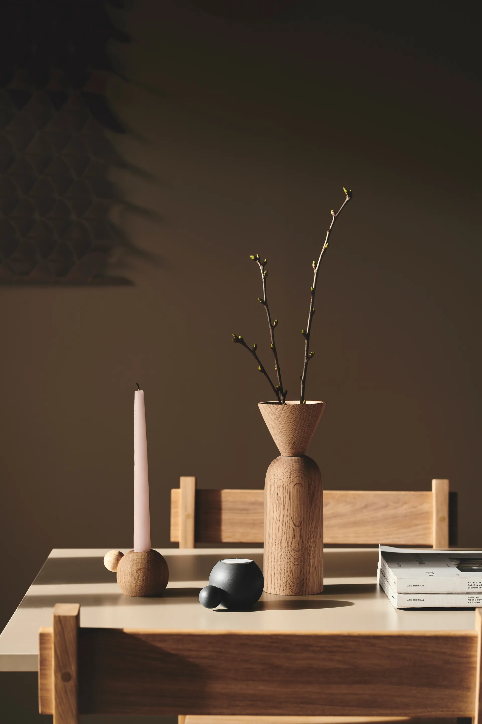 Vaso Shape cone, Carvalho Applicata