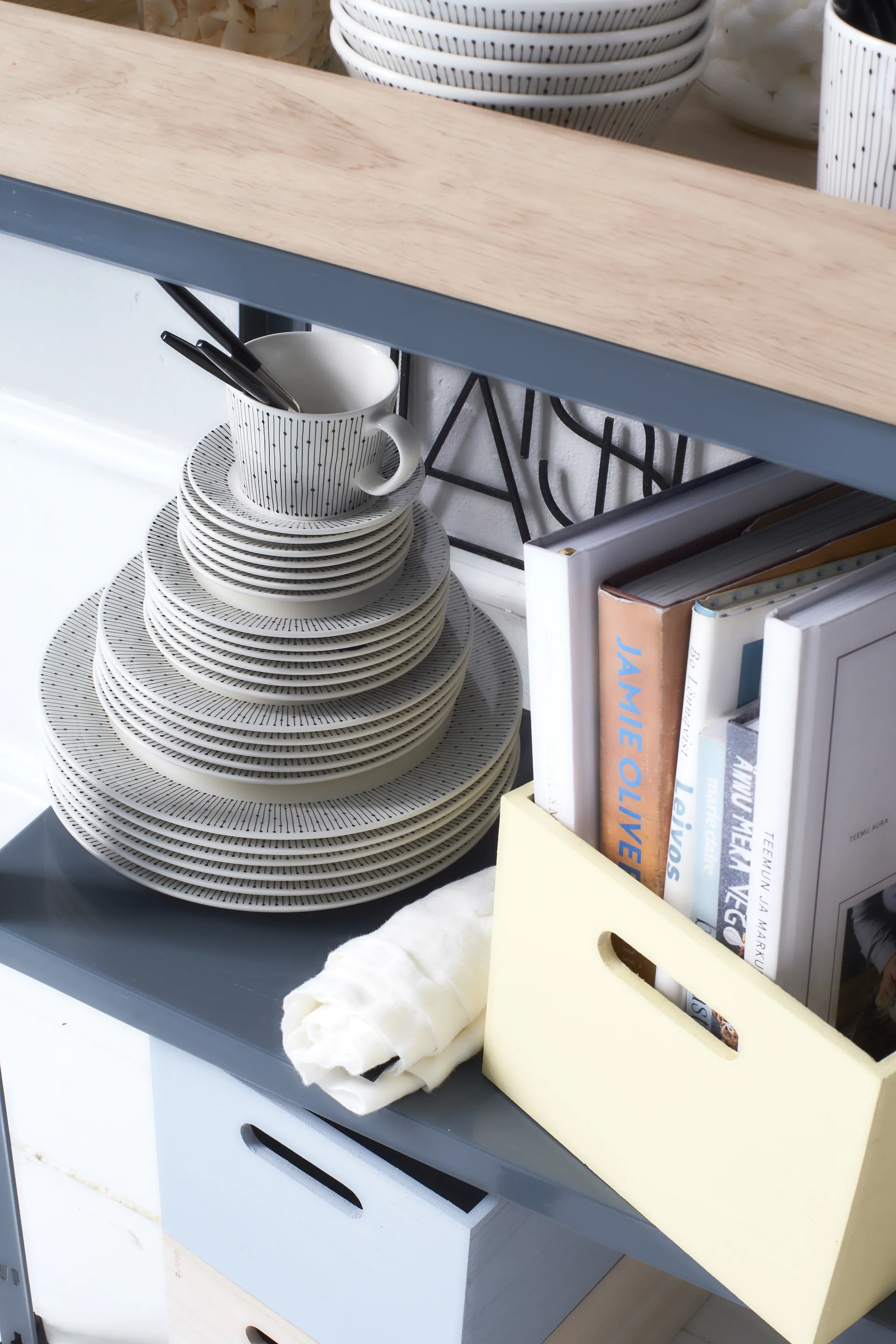 Prato Mainio Sarastus Ø25 cm, Preto-branco Arabia