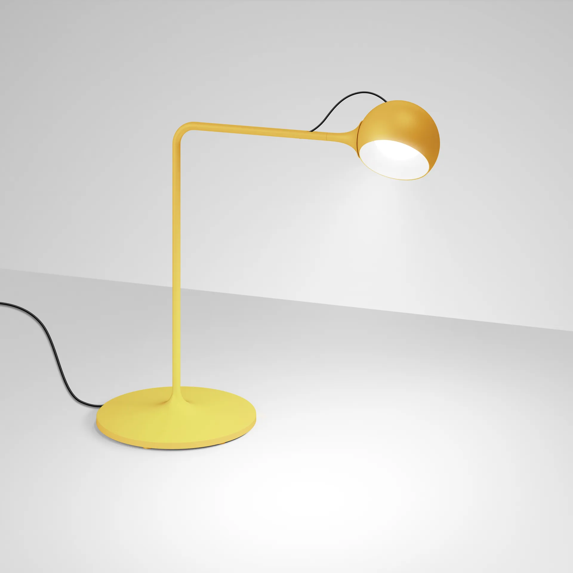 Candeeiro de mesa Ixa, Yellow Artemide