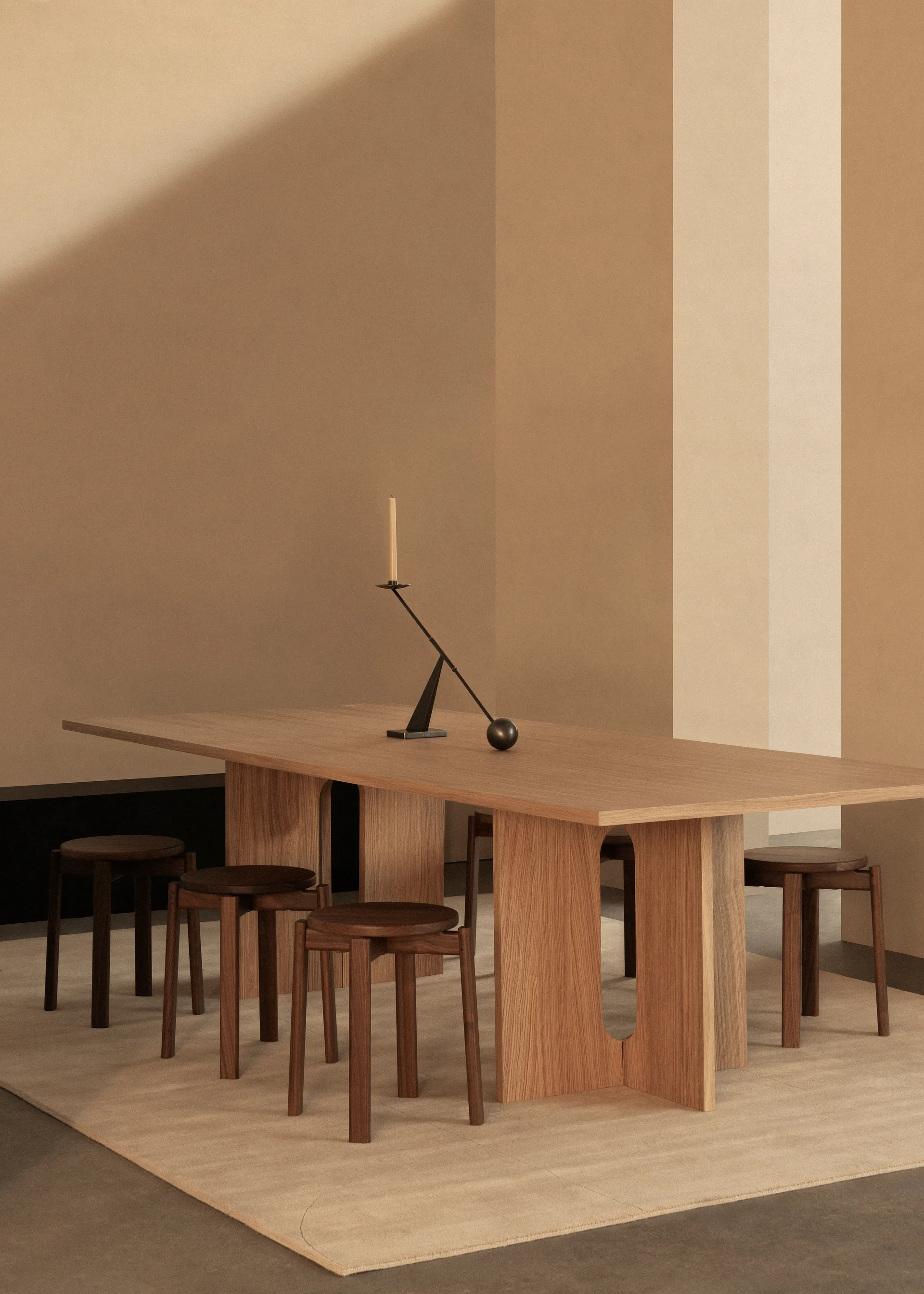 Banco Passage, Carvalho escuro tingido Audo Copenhagen