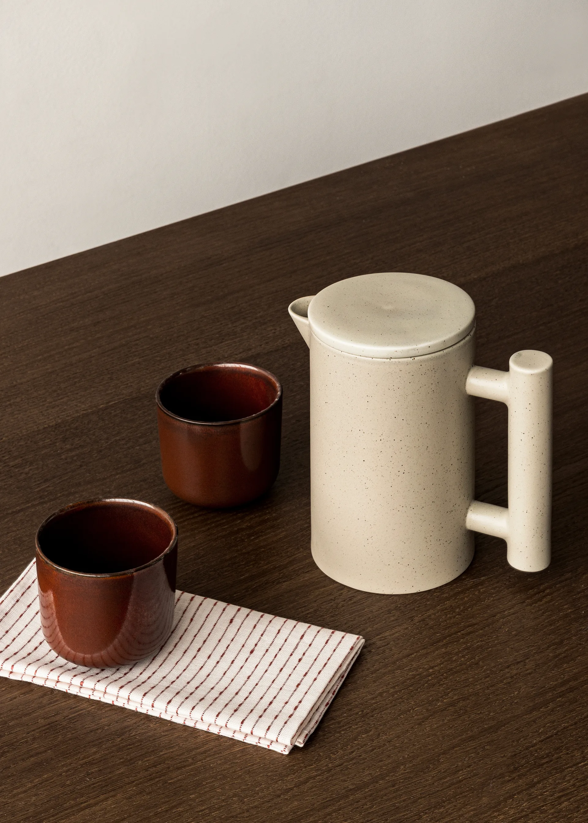 Bule de café 1 litro Yana, Cinza envernizado Audo Copenhagen