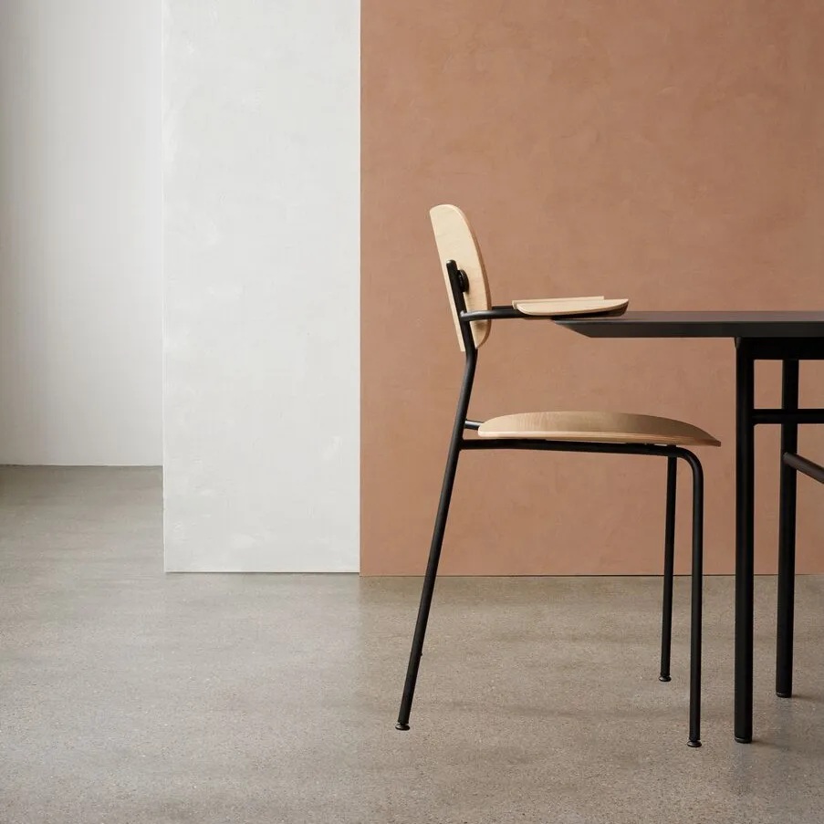 Cadeira de jantar Co Chair com apoio de braço, Carvalho Audo Copenhagen