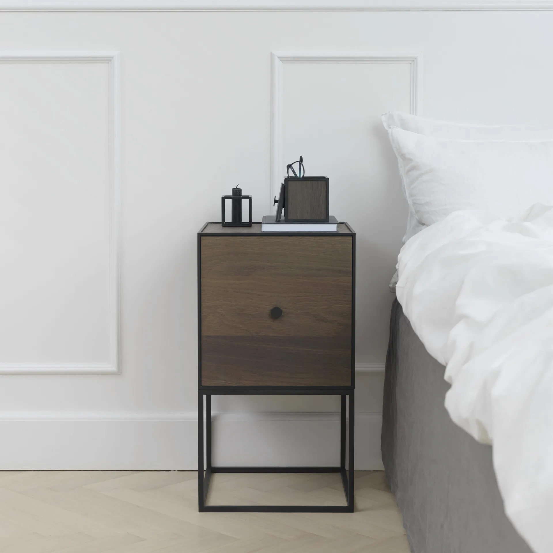 Caixa com tampa Frame 10, carvalho fumado Audo Copenhagen