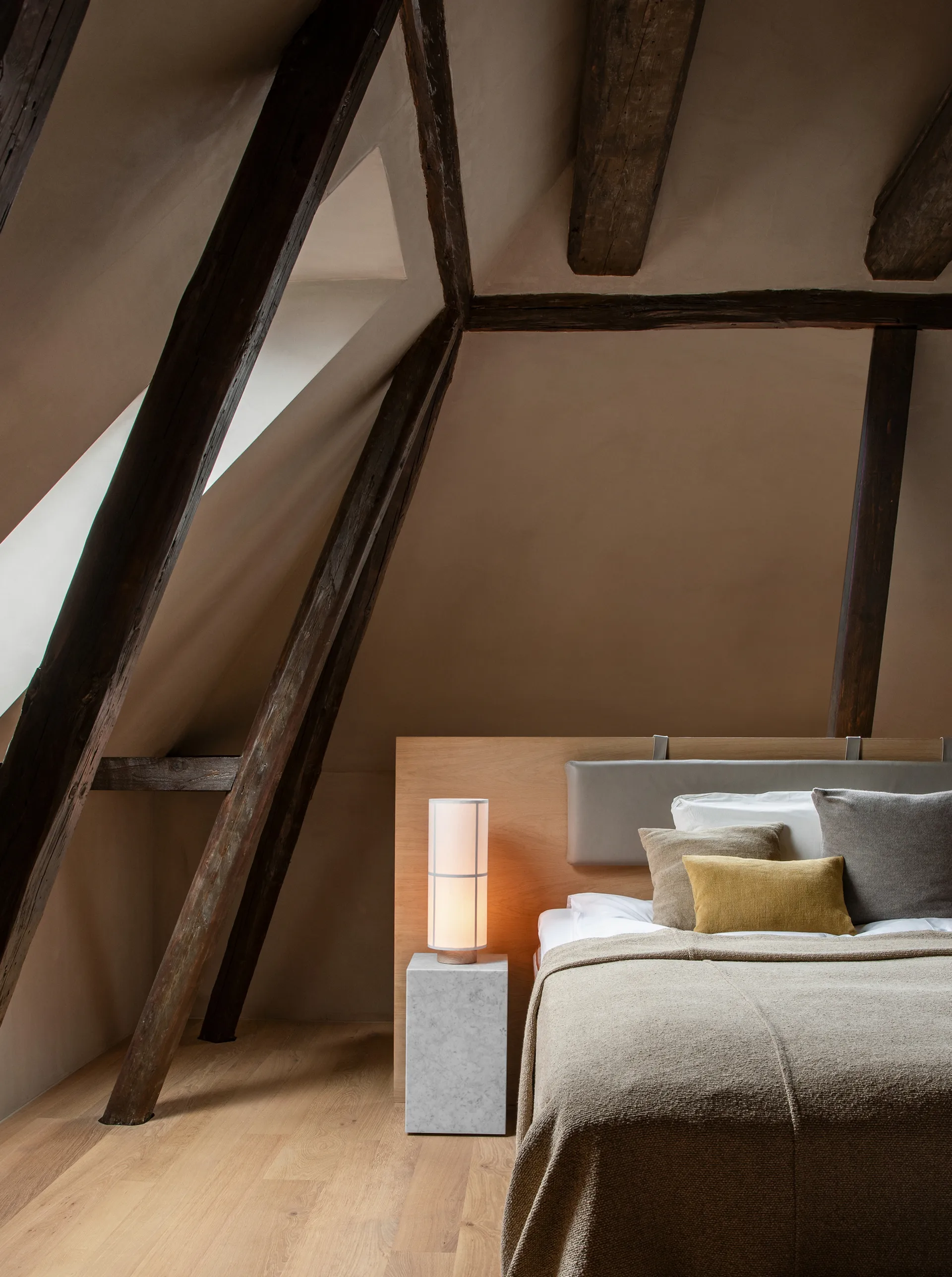 Candeeiro de mesa Hashira, Raw Audo Copenhagen