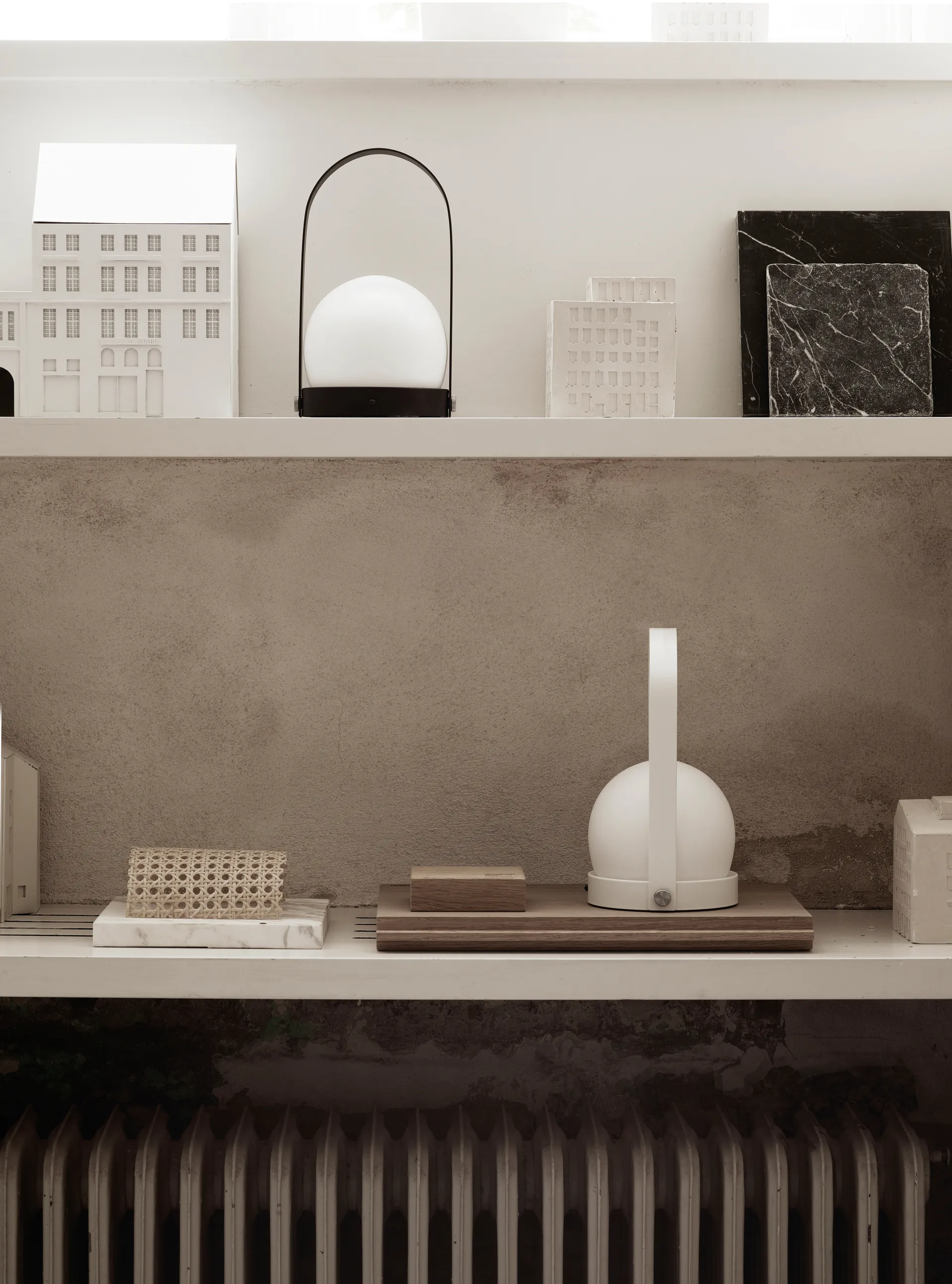 Candeeiro de mesa portátil Carrie, Branco Audo Copenhagen