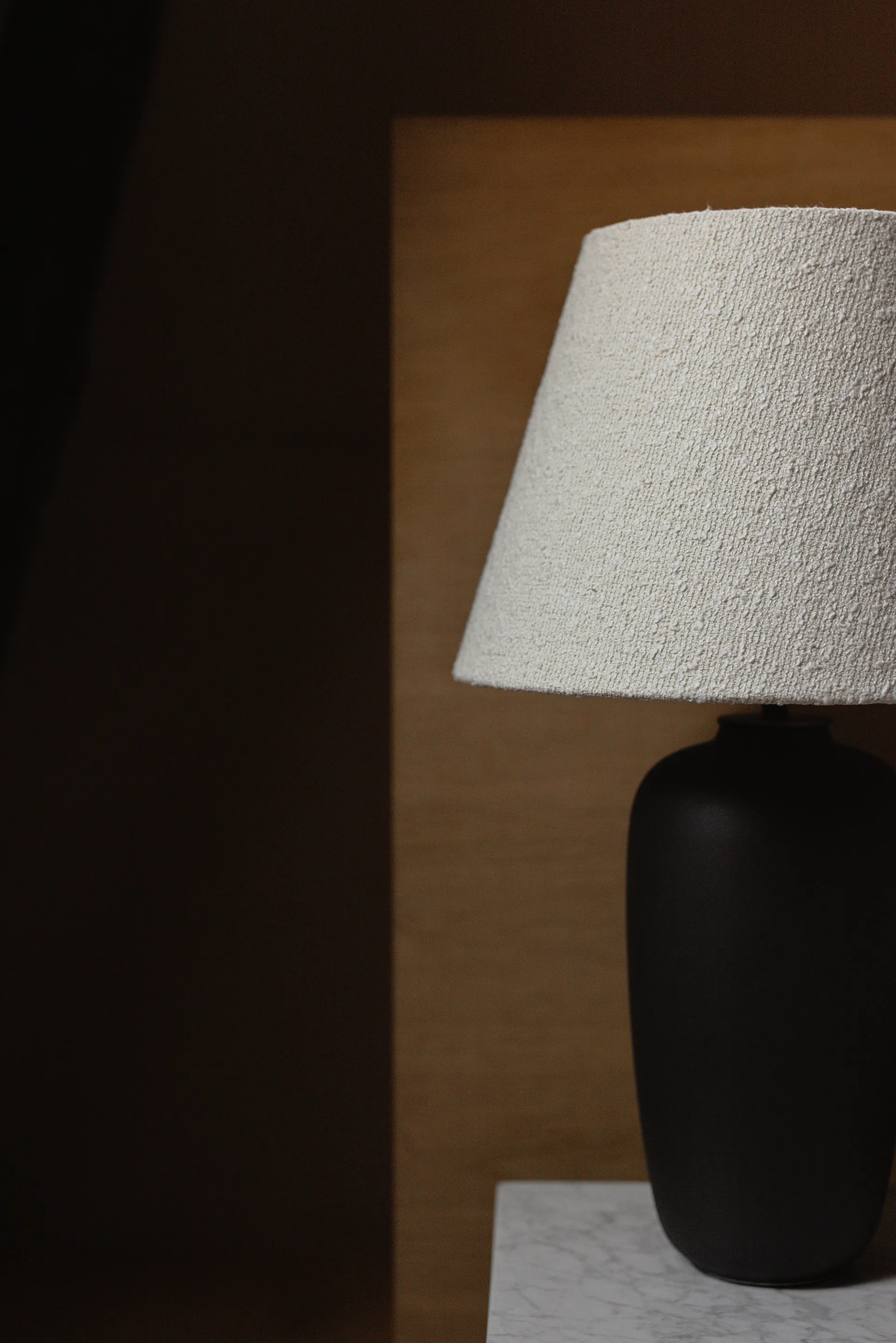 Candeeiro de mesa Torso 57 cm Limited Edition, Oceano-Snow Audo Copenhagen