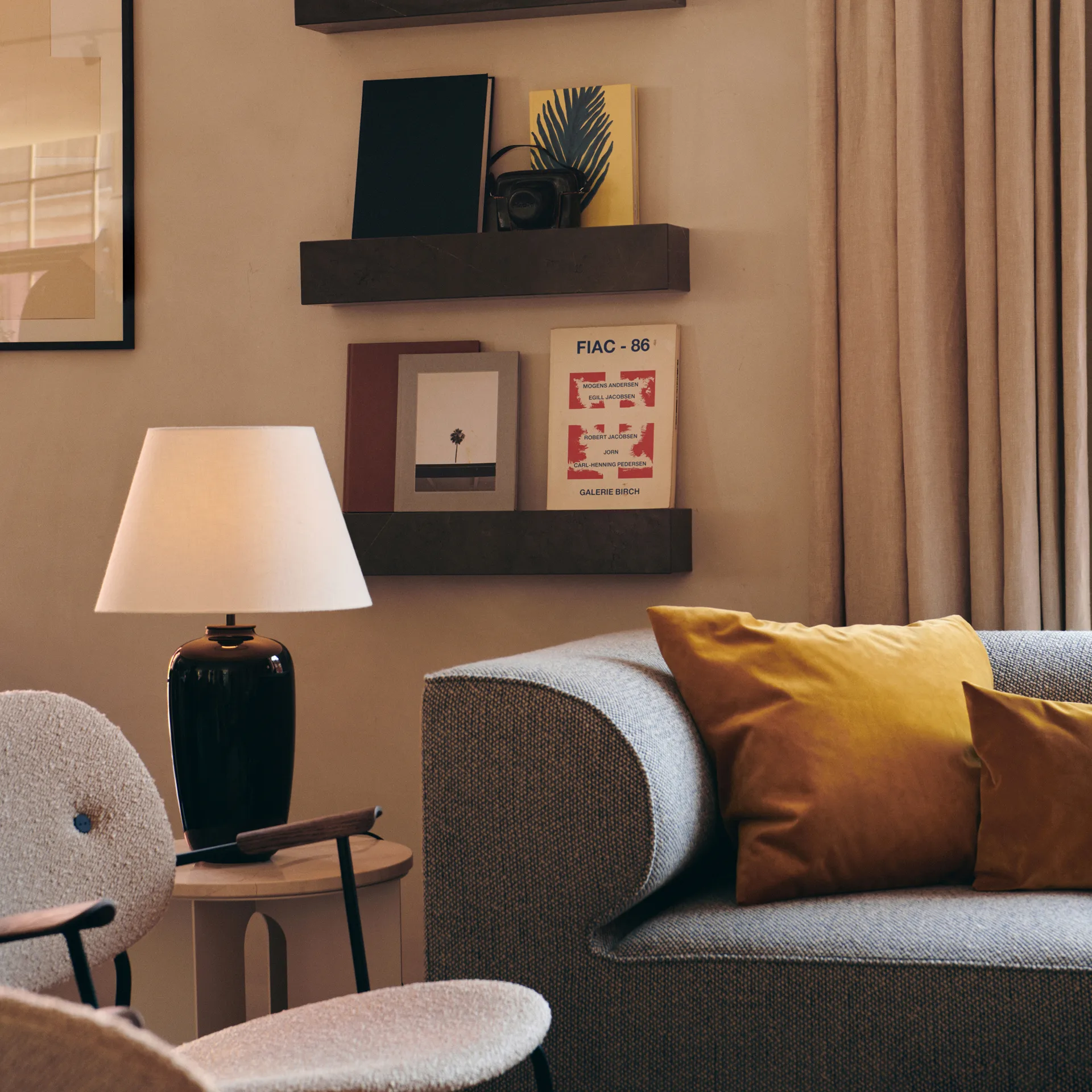 Candeeiro de mesa Torso 57 cm, preto Audo Copenhagen