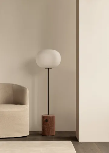 Candeeiro de pé JWDA - Red travertine, 130 cm - Audo Copenhagen