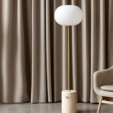 Candeeiro de pé JWDA - Travertino-latão, 150 cm - Audo Copenhagen