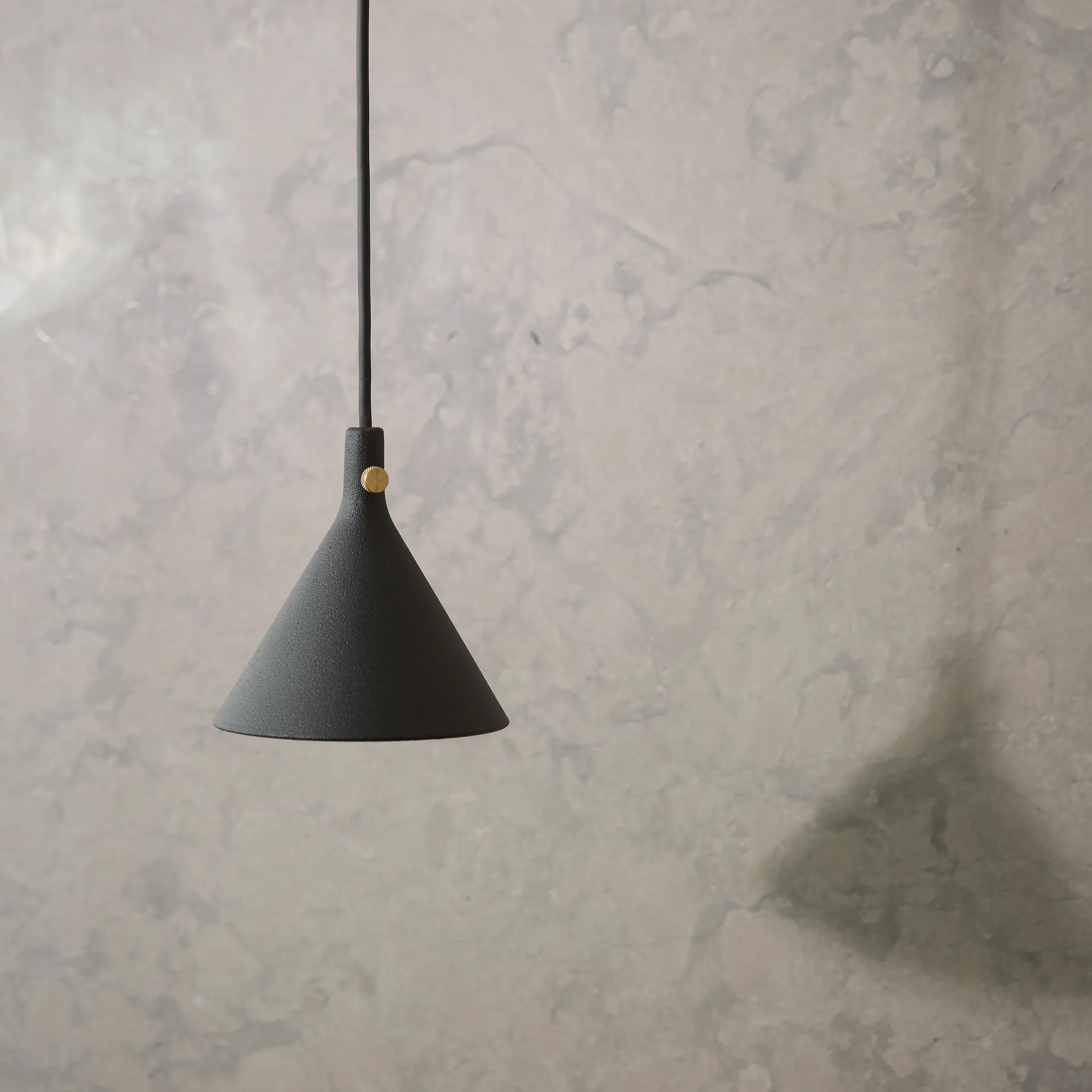 Candeeiro suspenso Cast shape 1, preto Audo Copenhagen