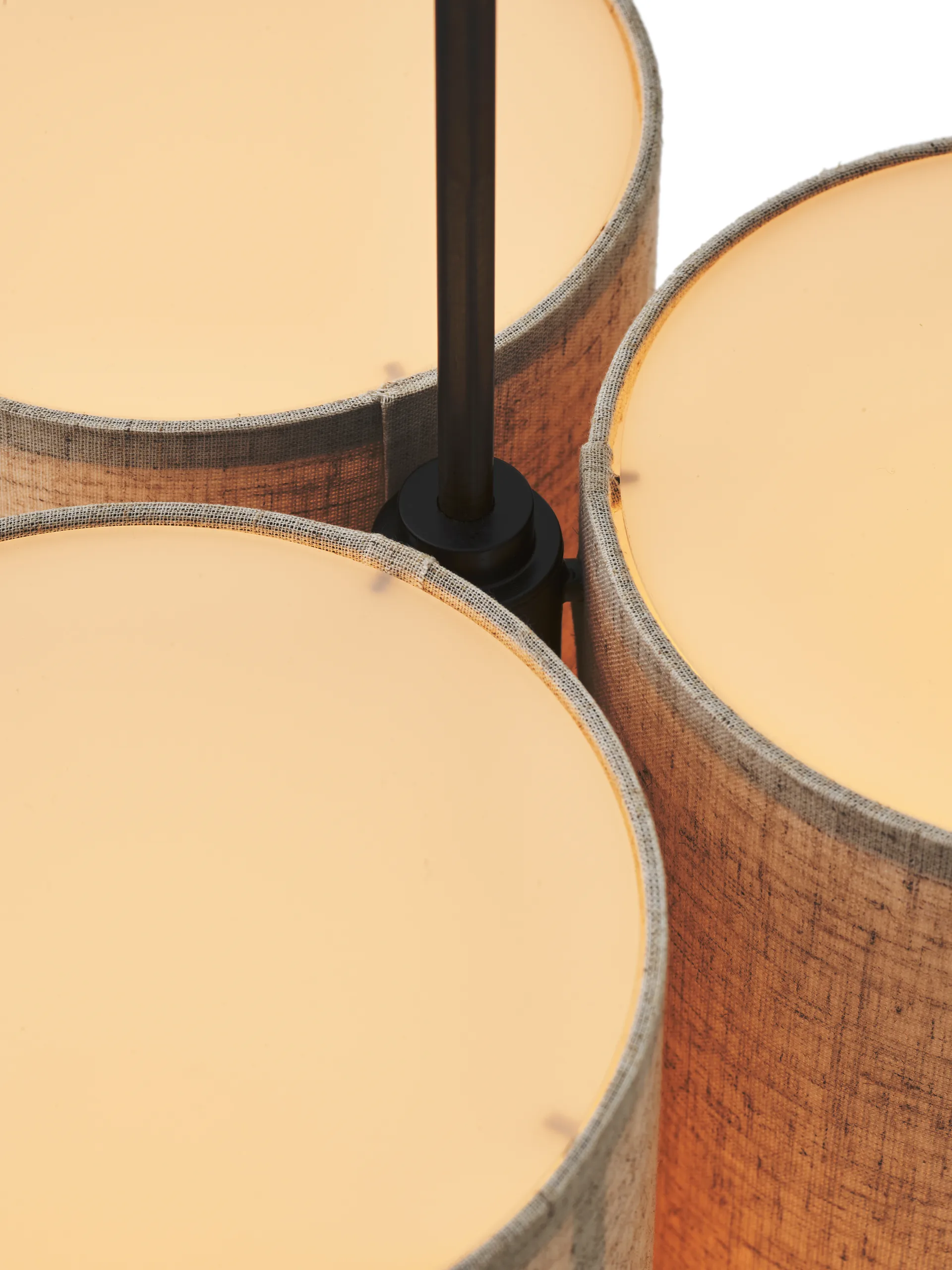 Candeeiro suspenso raw Hashira Cluster,  45 cm Audo Copenhagen