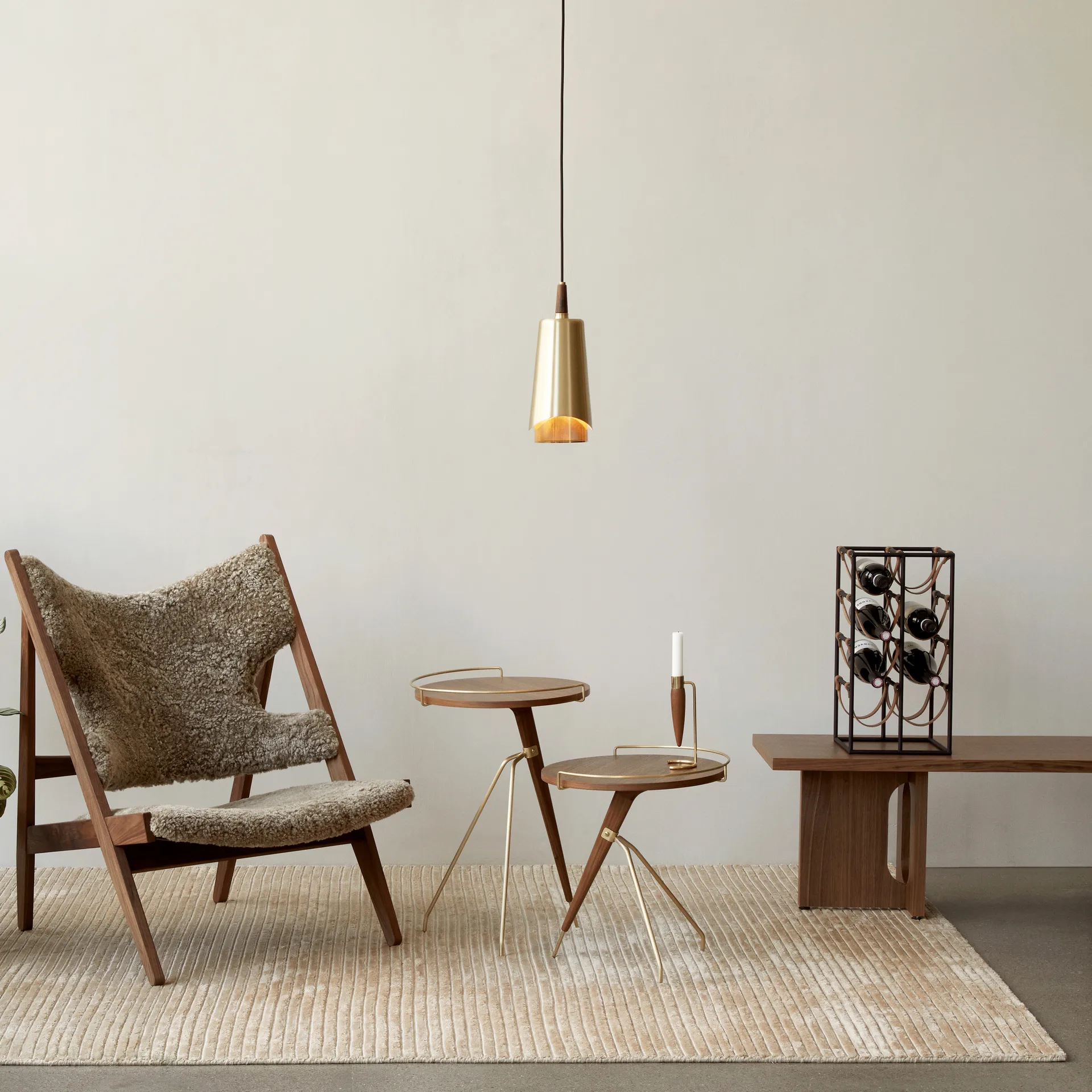 Mesa de apoio nogueira-brilhante latão Umanoff,  45 cm Audo Copenhagen